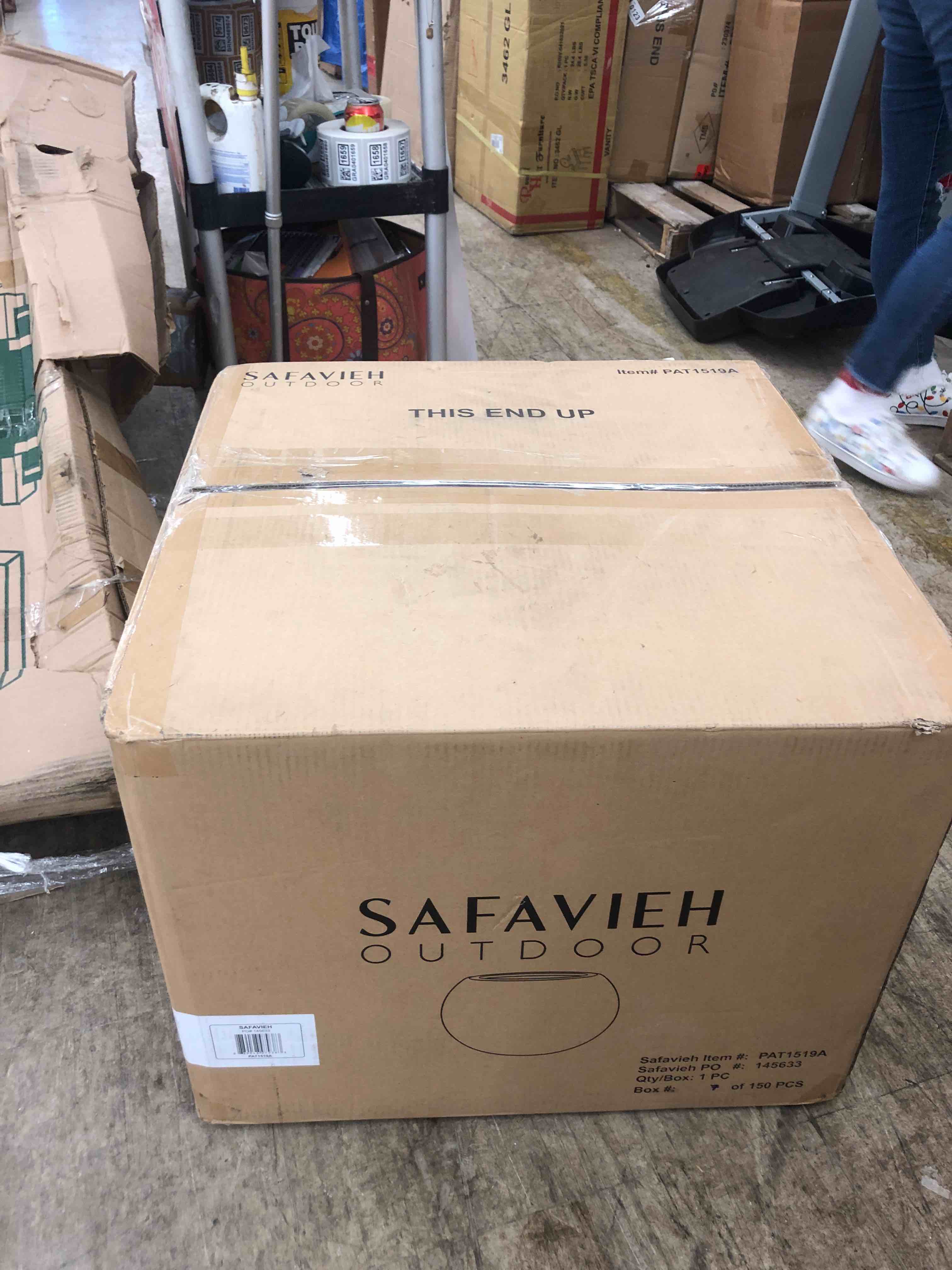 https://s3.amazonaws.com/lotting-images-prod/phillipi/RED6536620_1734370195612.jpeg