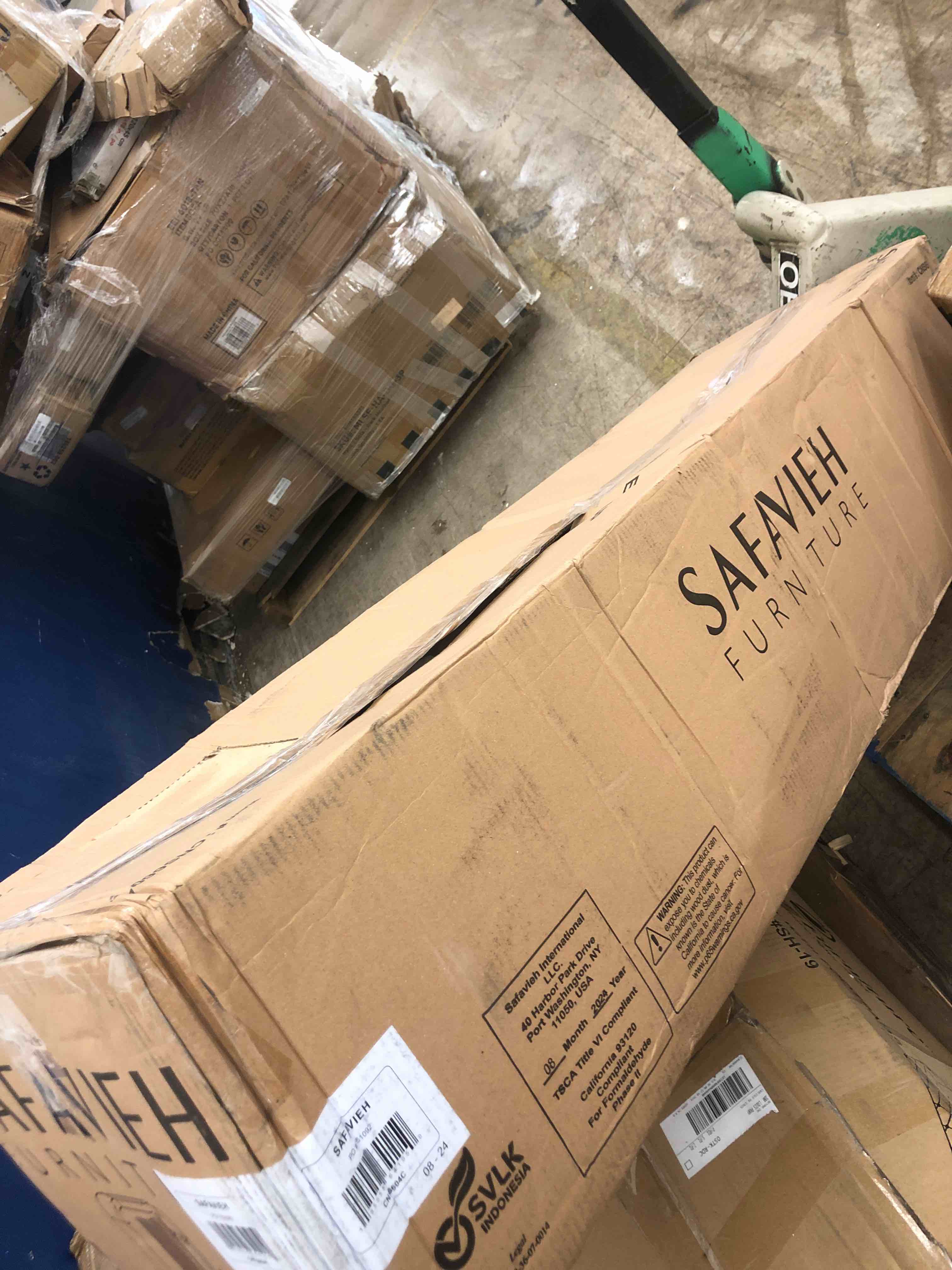 https://s3.amazonaws.com/lotting-images-prod/phillipi/RED6536627_1734370662589.jpeg