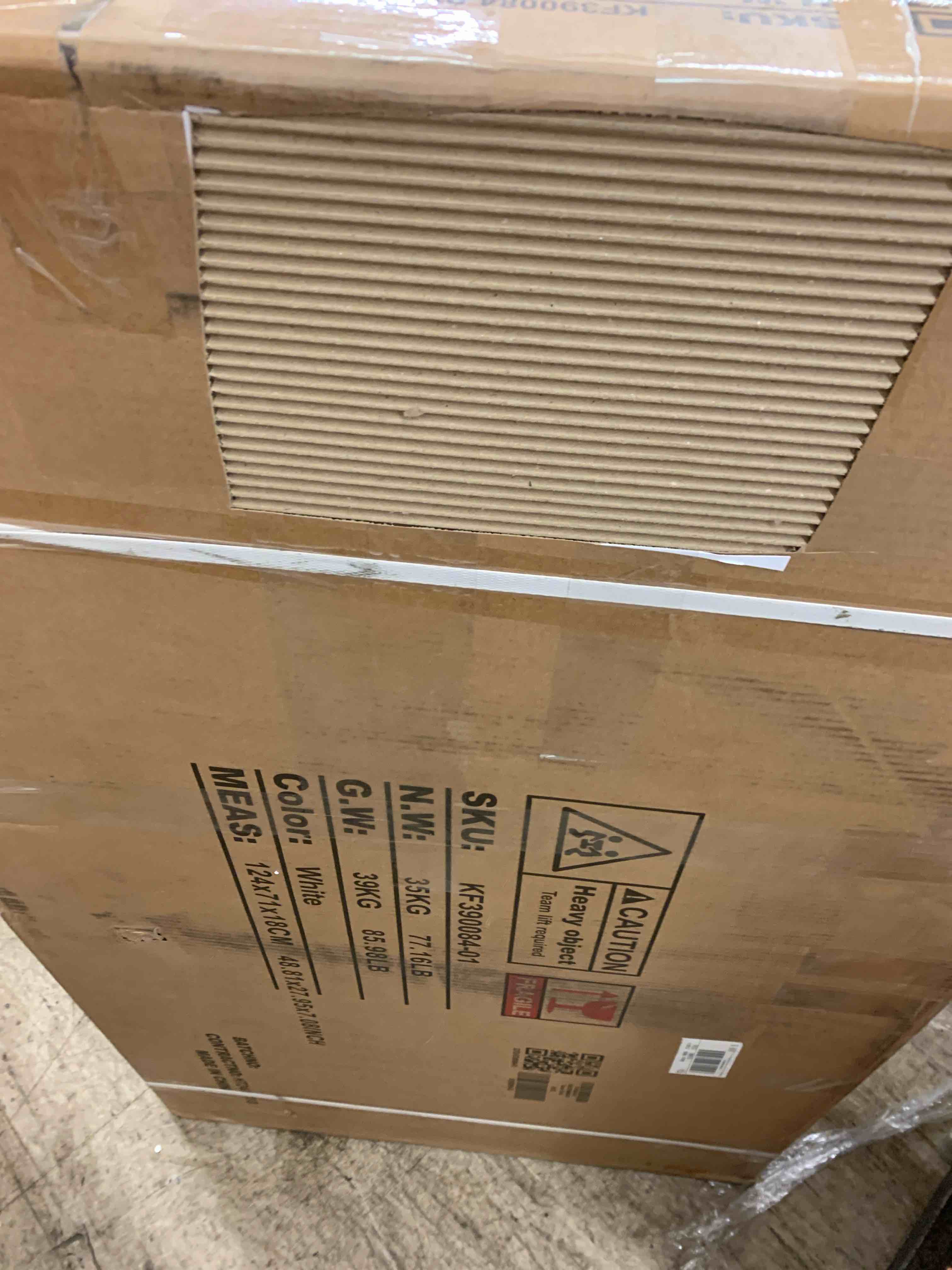 https://s3.amazonaws.com/lotting-images-prod/phillipi/RED6536628_1734370736462.jpeg