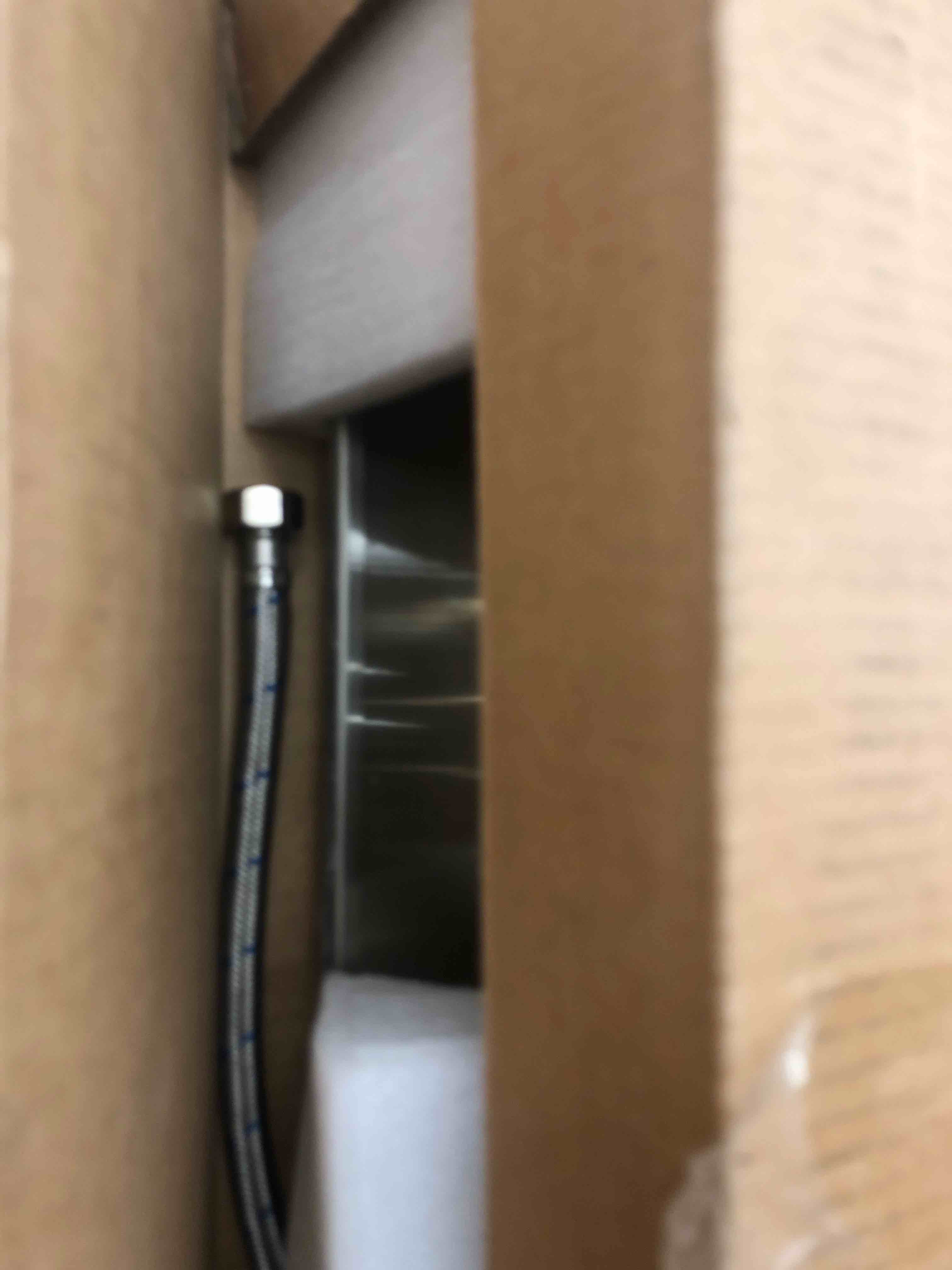 https://s3.amazonaws.com/lotting-images-prod/phillipi/RED6536635_1734371293761.jpeg