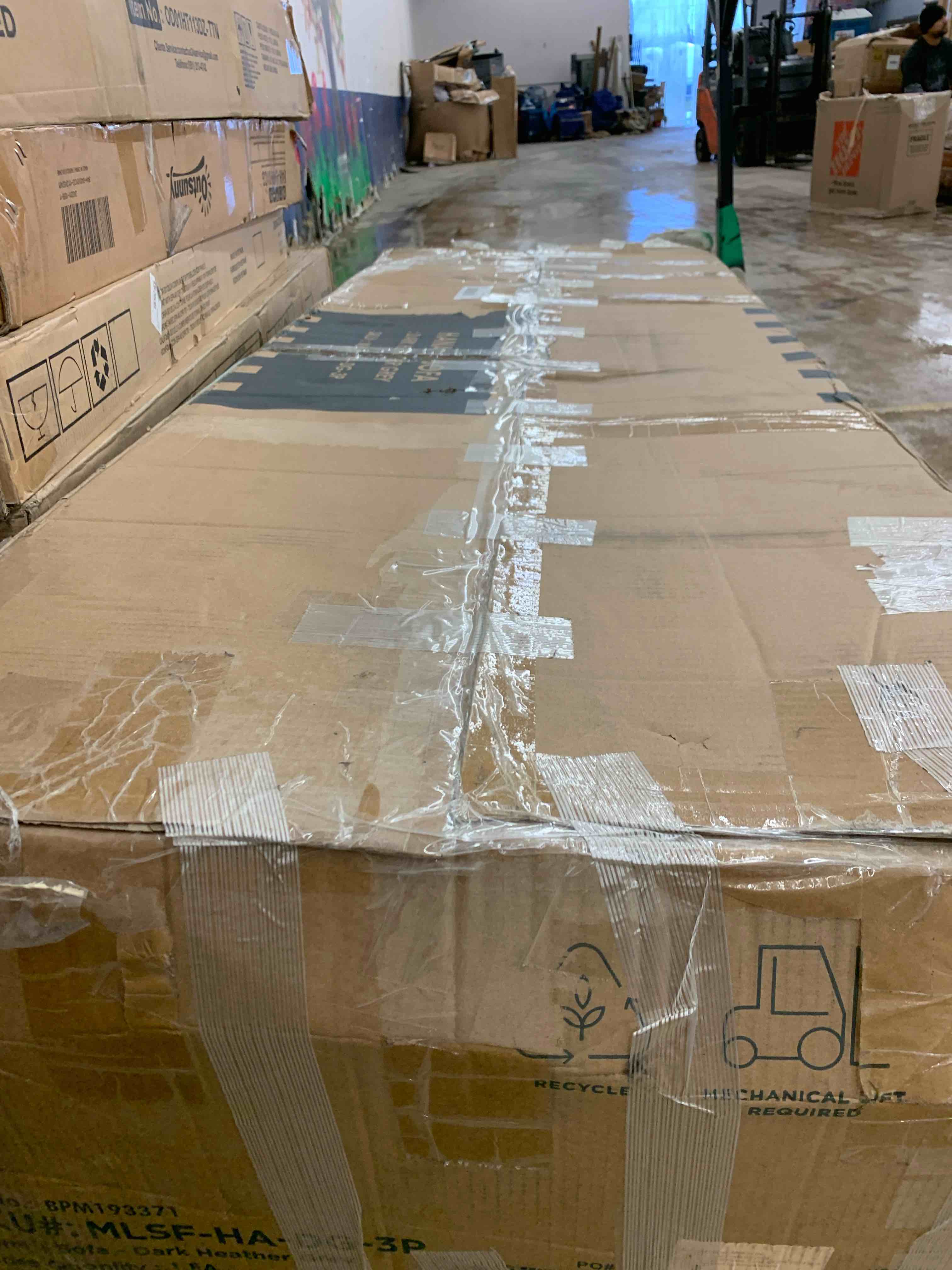 https://s3.amazonaws.com/lotting-images-prod/phillipi/RED6536640_1734371779403.jpeg