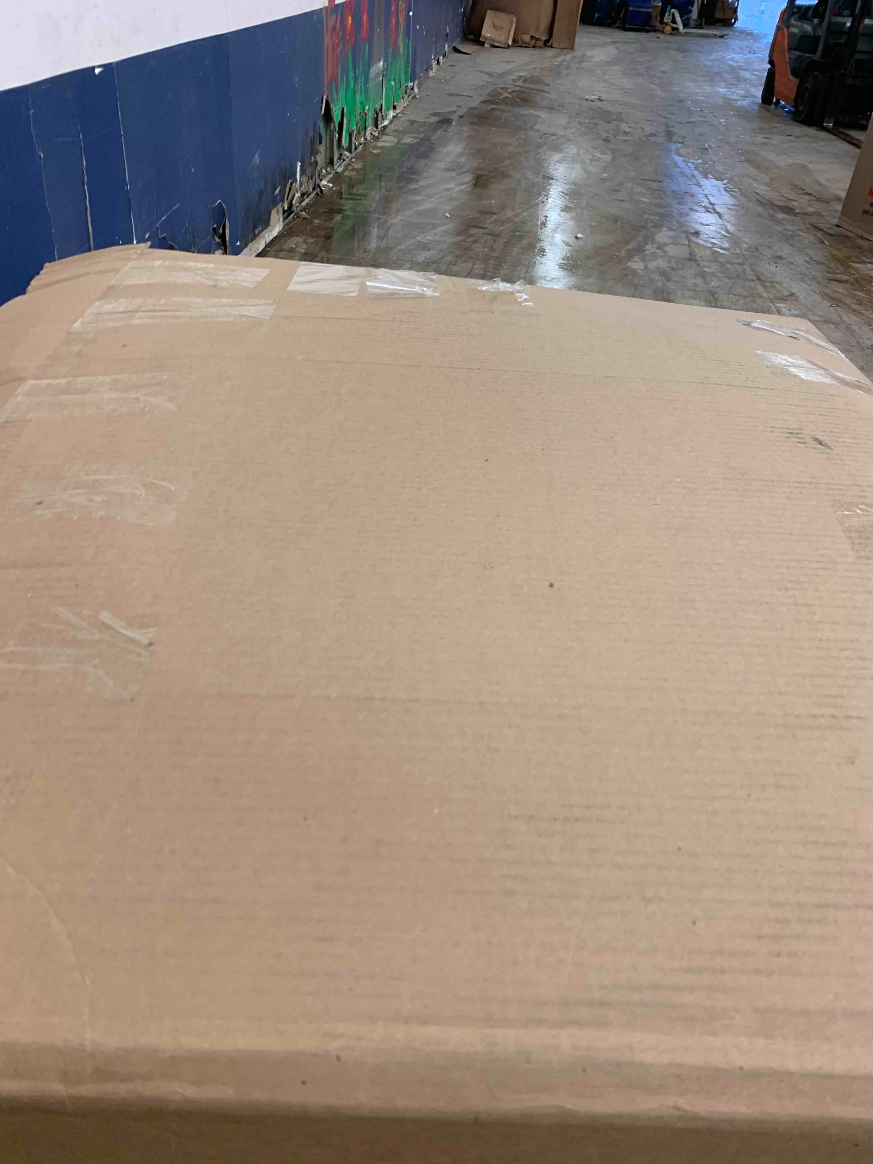 https://s3.amazonaws.com/lotting-images-prod/phillipi/RED6536648_1734373171978.jpeg