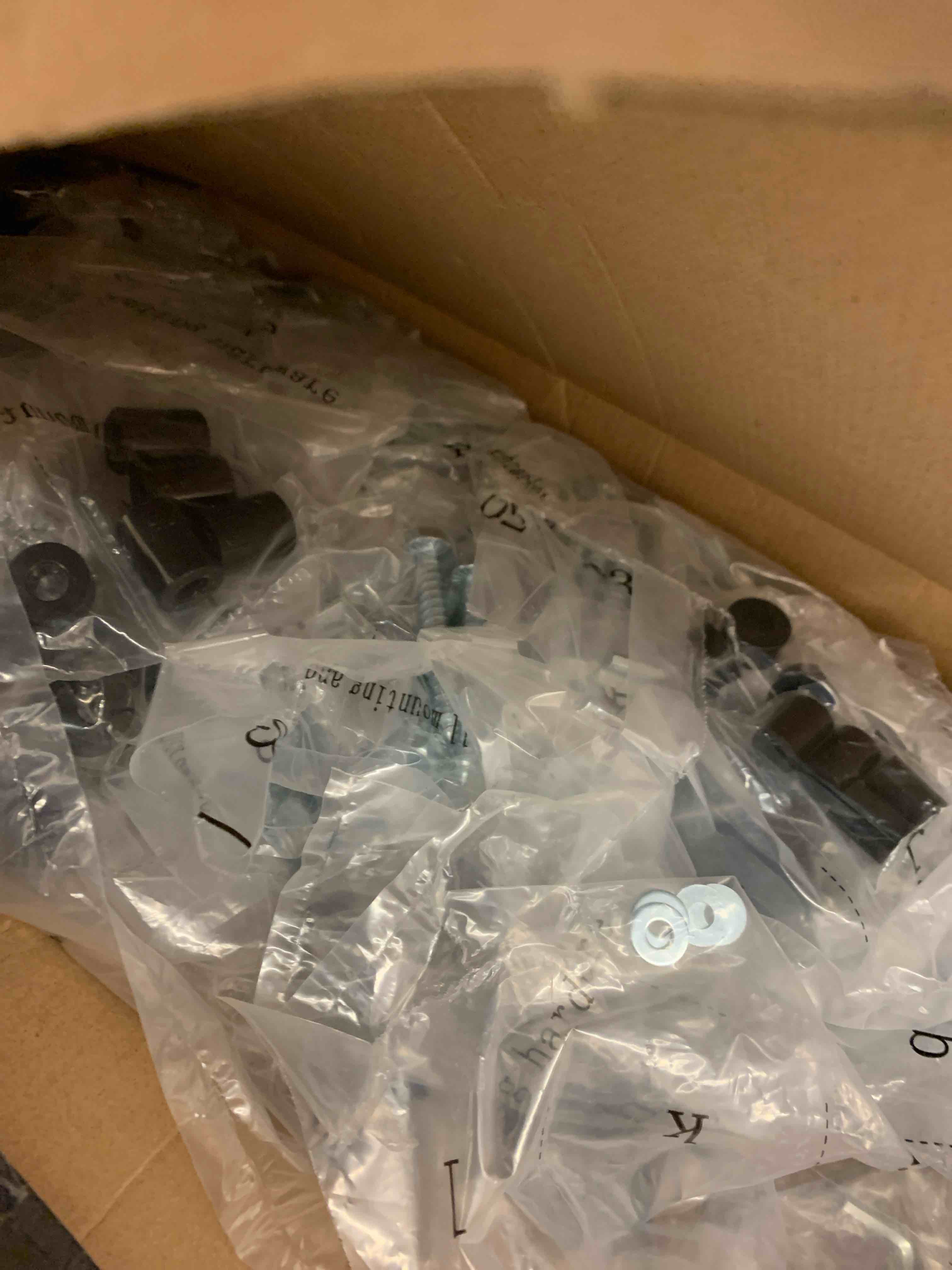 https://s3.amazonaws.com/lotting-images-prod/phillipi/RED6536727_1734541587689.jpeg
