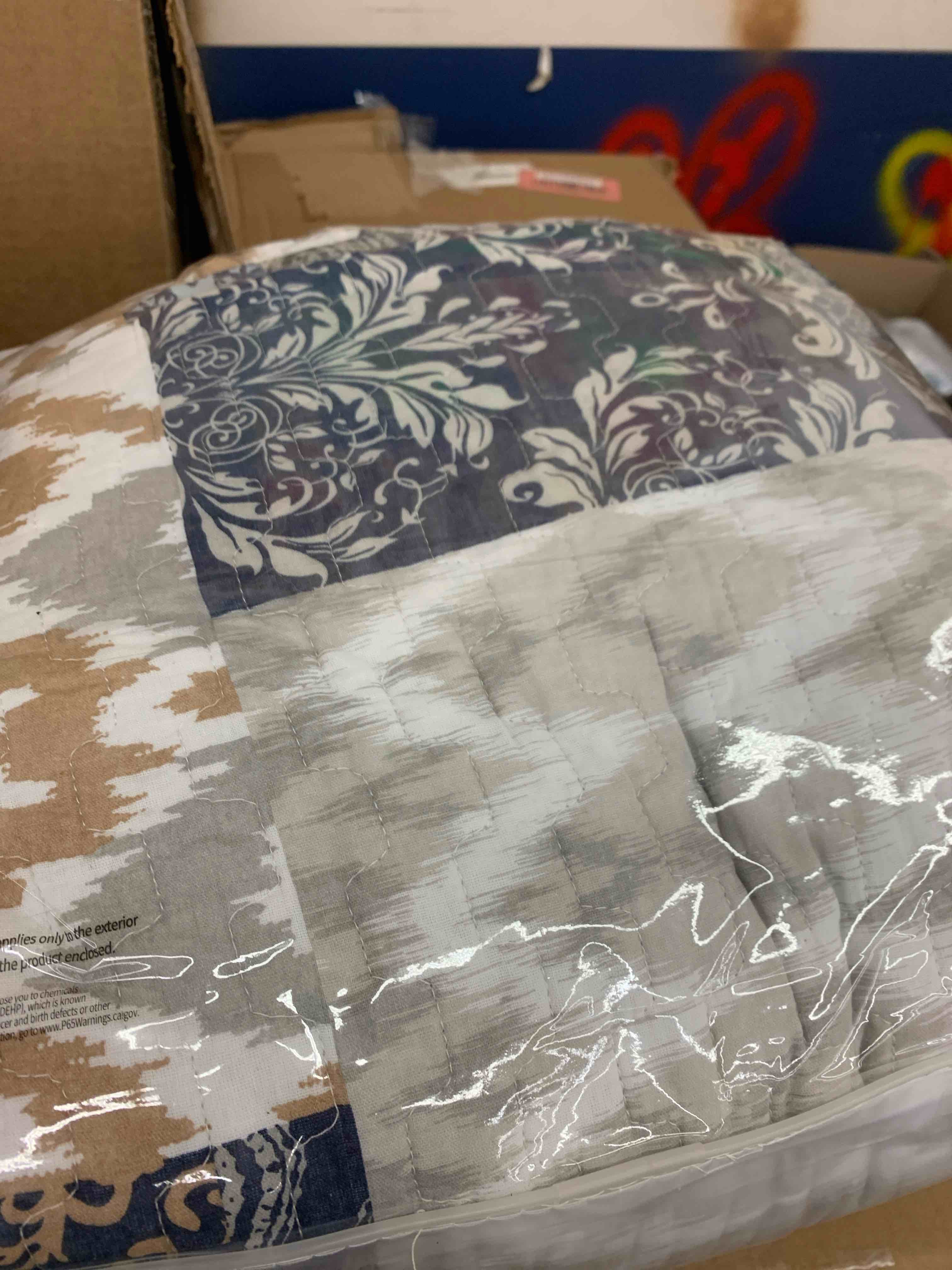 Amrapur Overseas | Laura 100% Cotton 3-Piece Printed Reversible Quilt Set (Navy/Rust, Full/Queen)