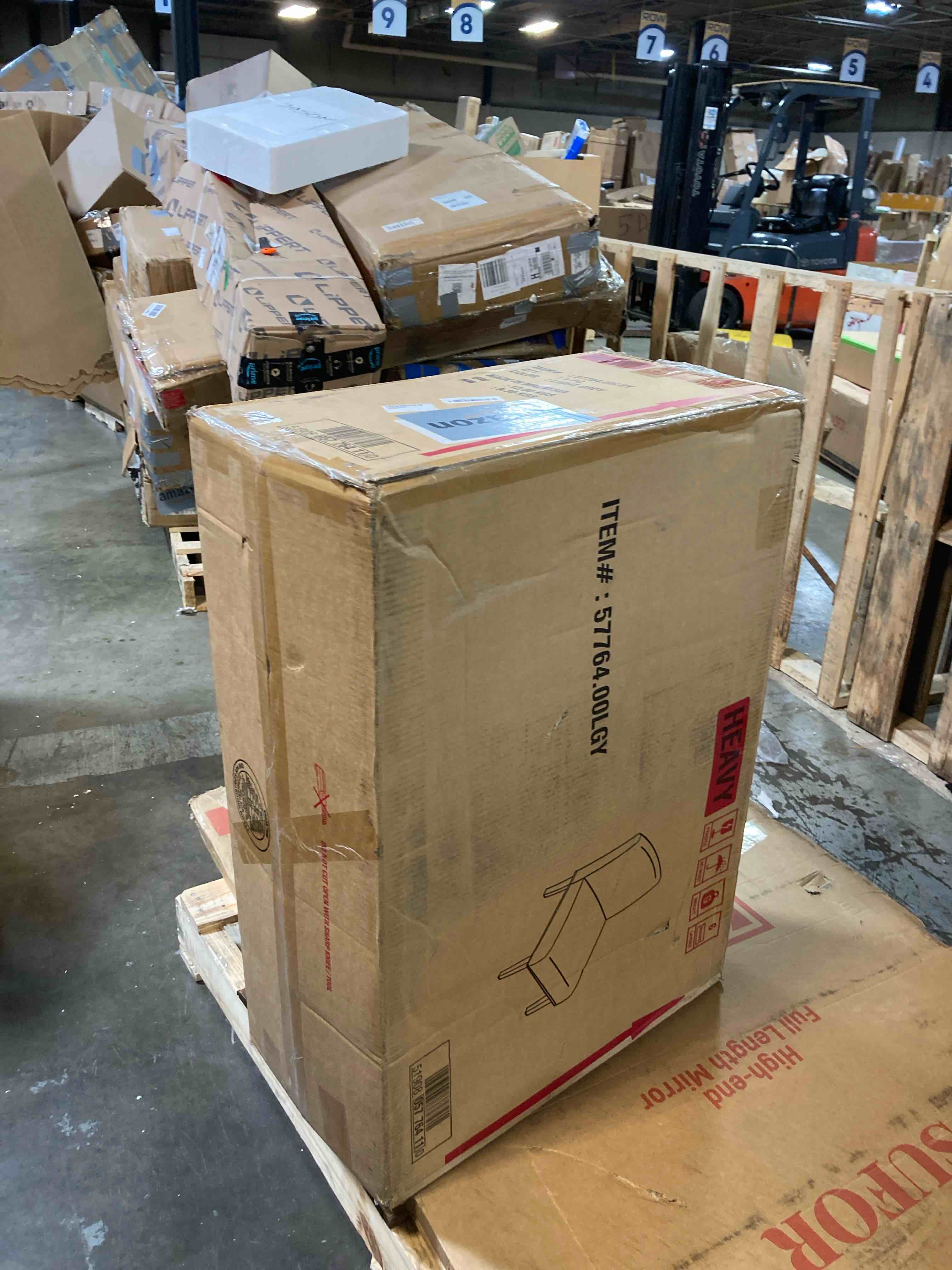 https://s3.amazonaws.com/lotting-images-prod/phillipi/RED6537730_1728936869252.jpeg