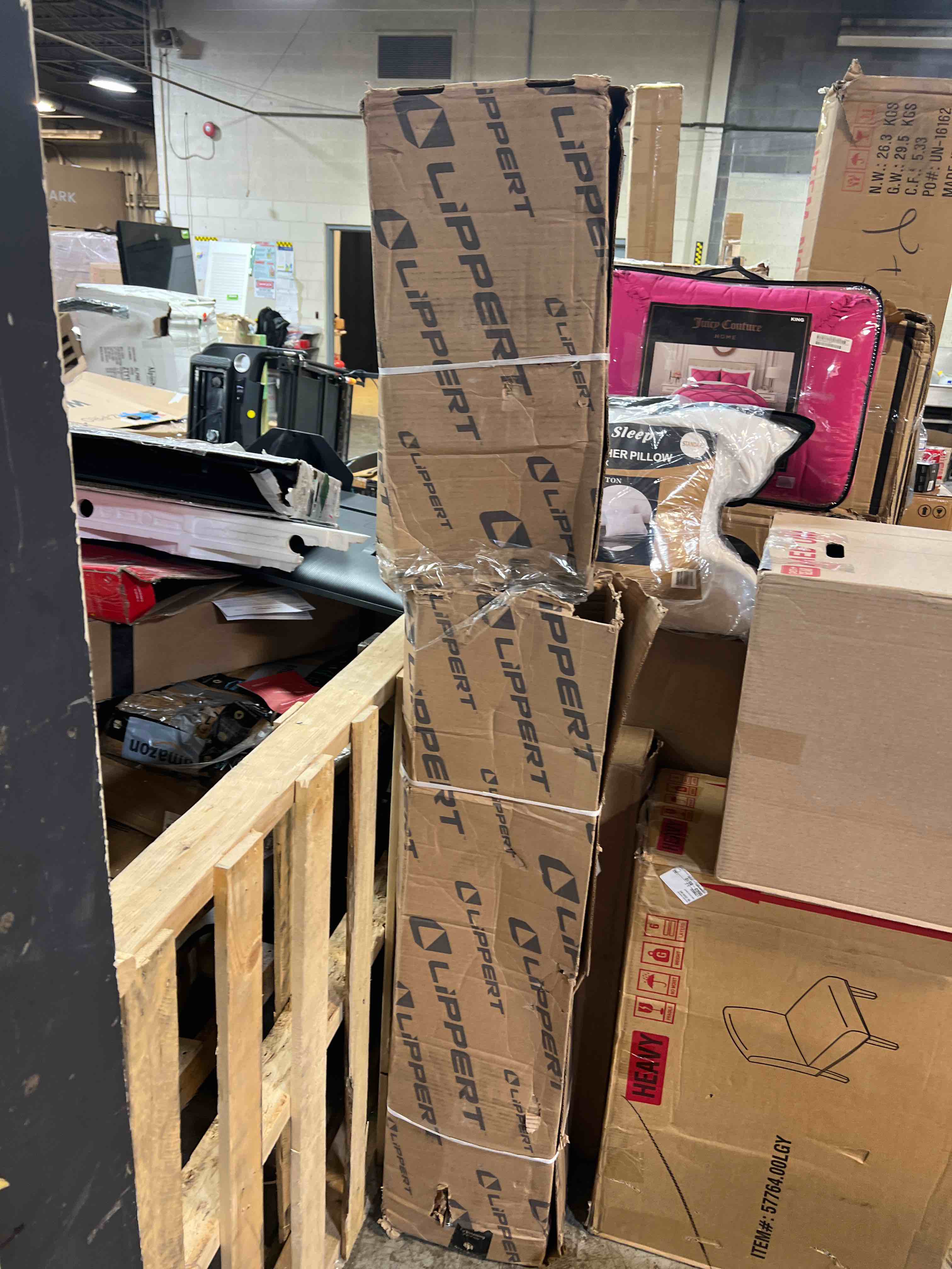 https://s3.amazonaws.com/lotting-images-prod/phillipi/RED6537731_1728937015789.jpeg
