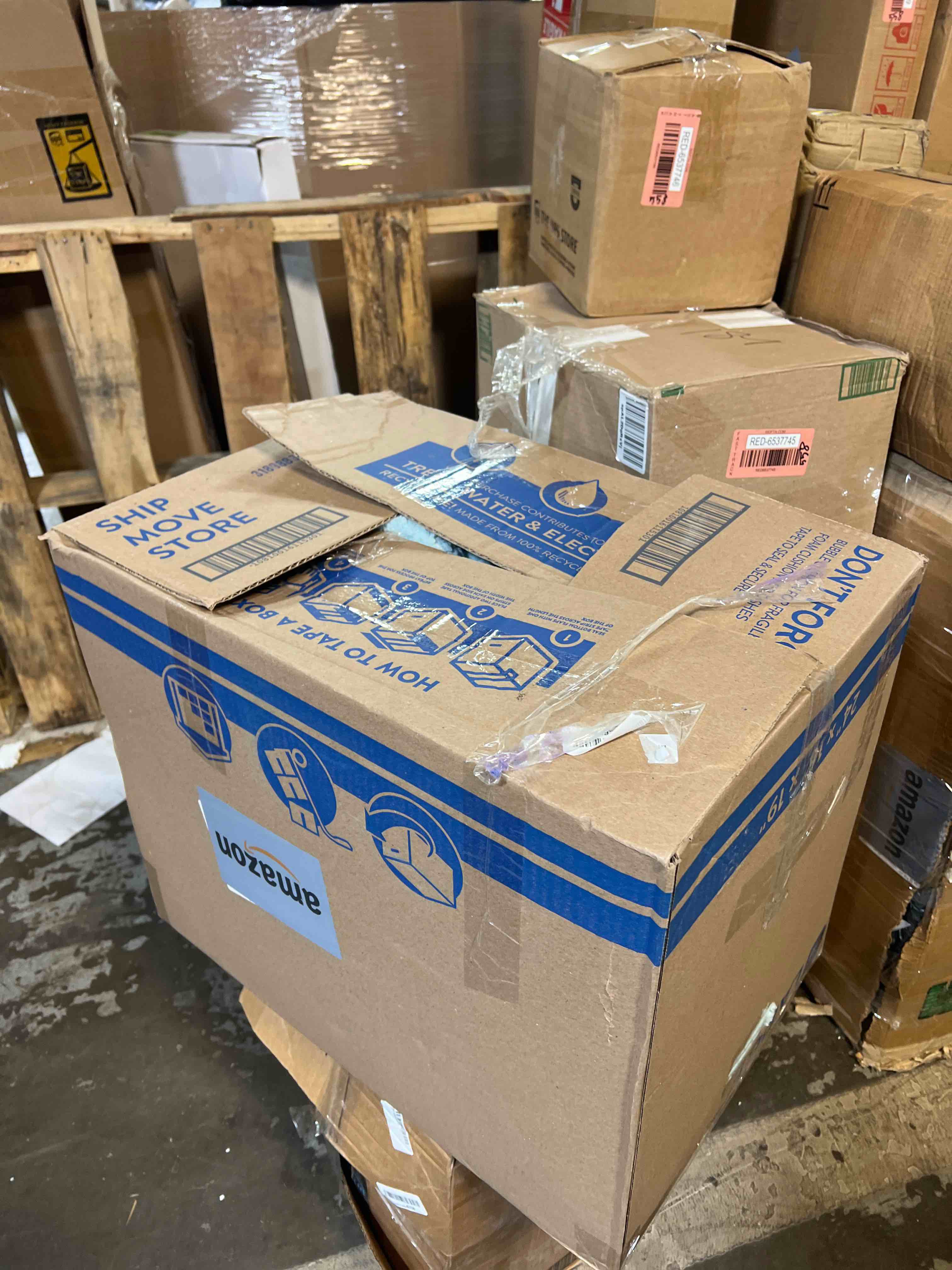 https://s3.amazonaws.com/lotting-images-prod/phillipi/RED6537749_1728940065184.jpeg