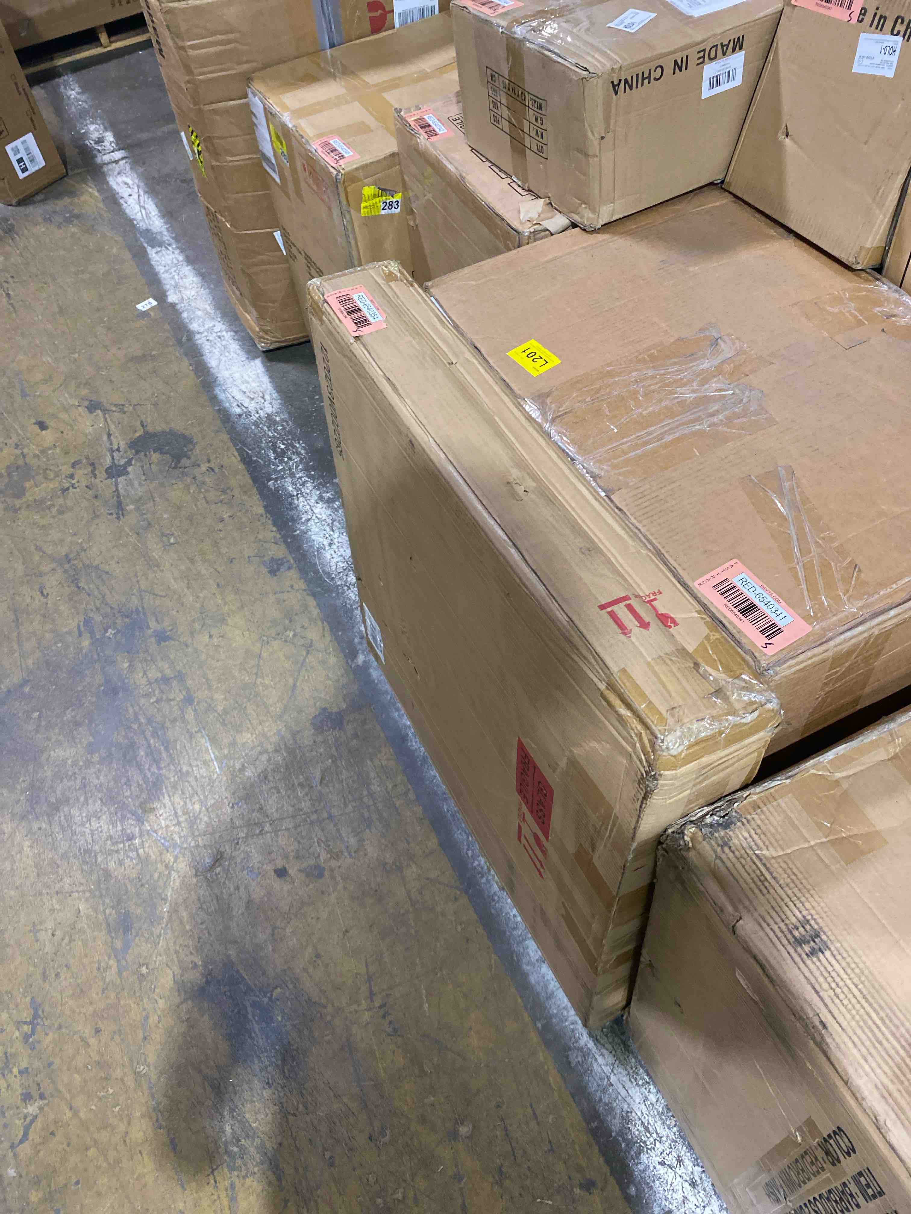 https://s3.amazonaws.com/lotting-images-prod/phillipi/RED6540354_1725910856160.jpeg