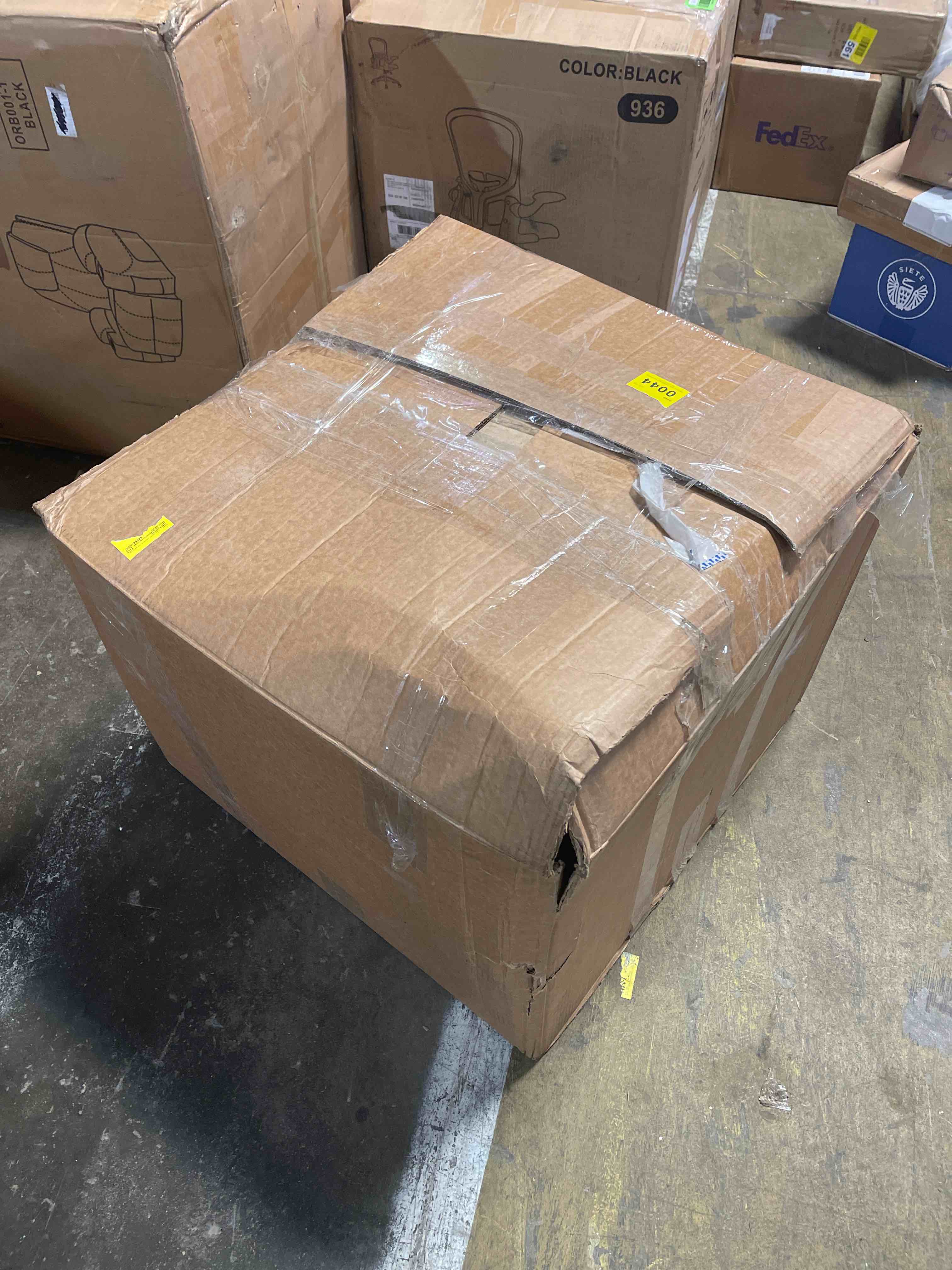 https://s3.amazonaws.com/lotting-images-prod/phillipi/RED6540763_1718814348463.jpeg