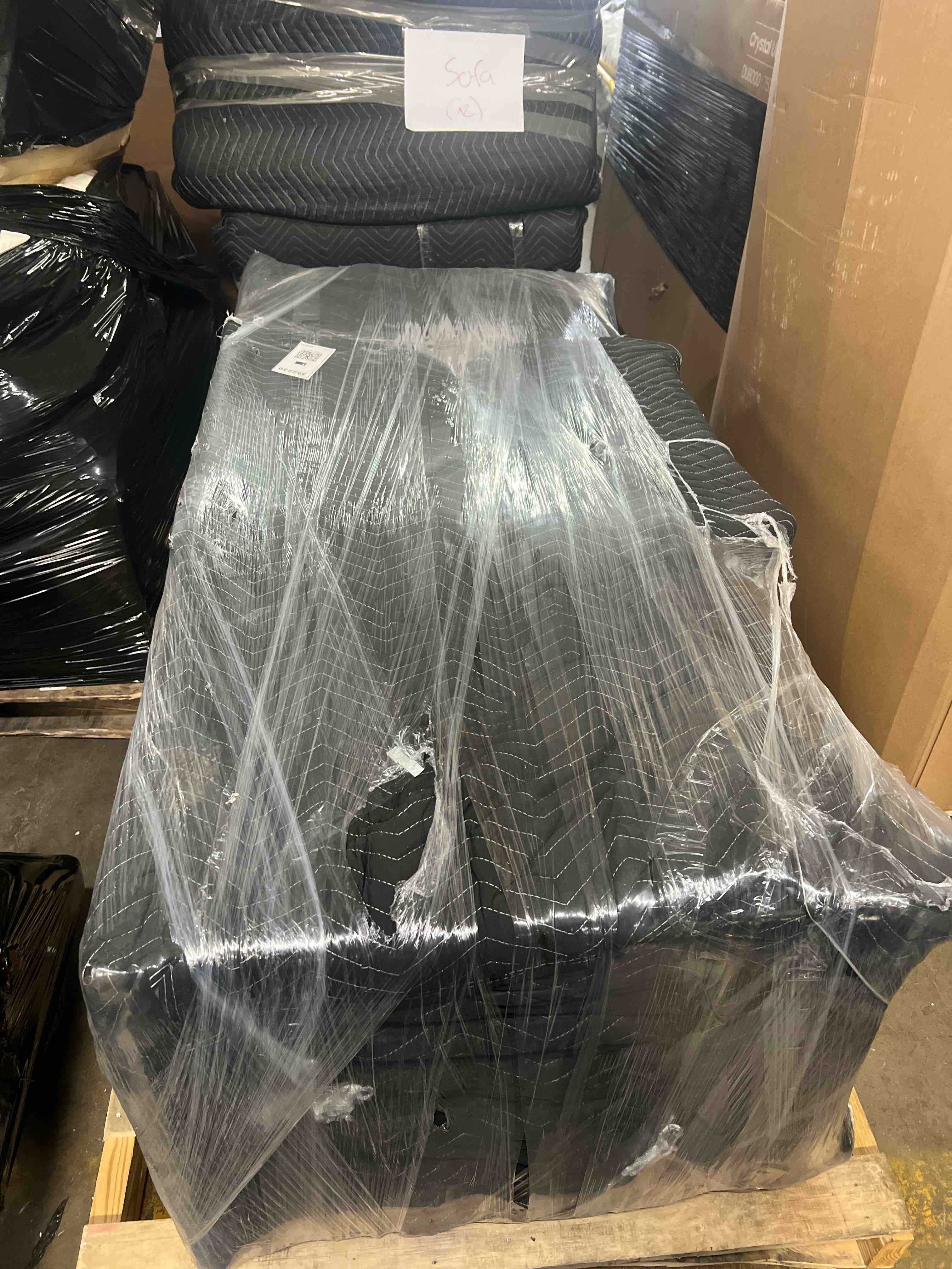 https://s3.amazonaws.com/lotting-images-prod/phillipi/RED6540989_1732295824493.jpeg