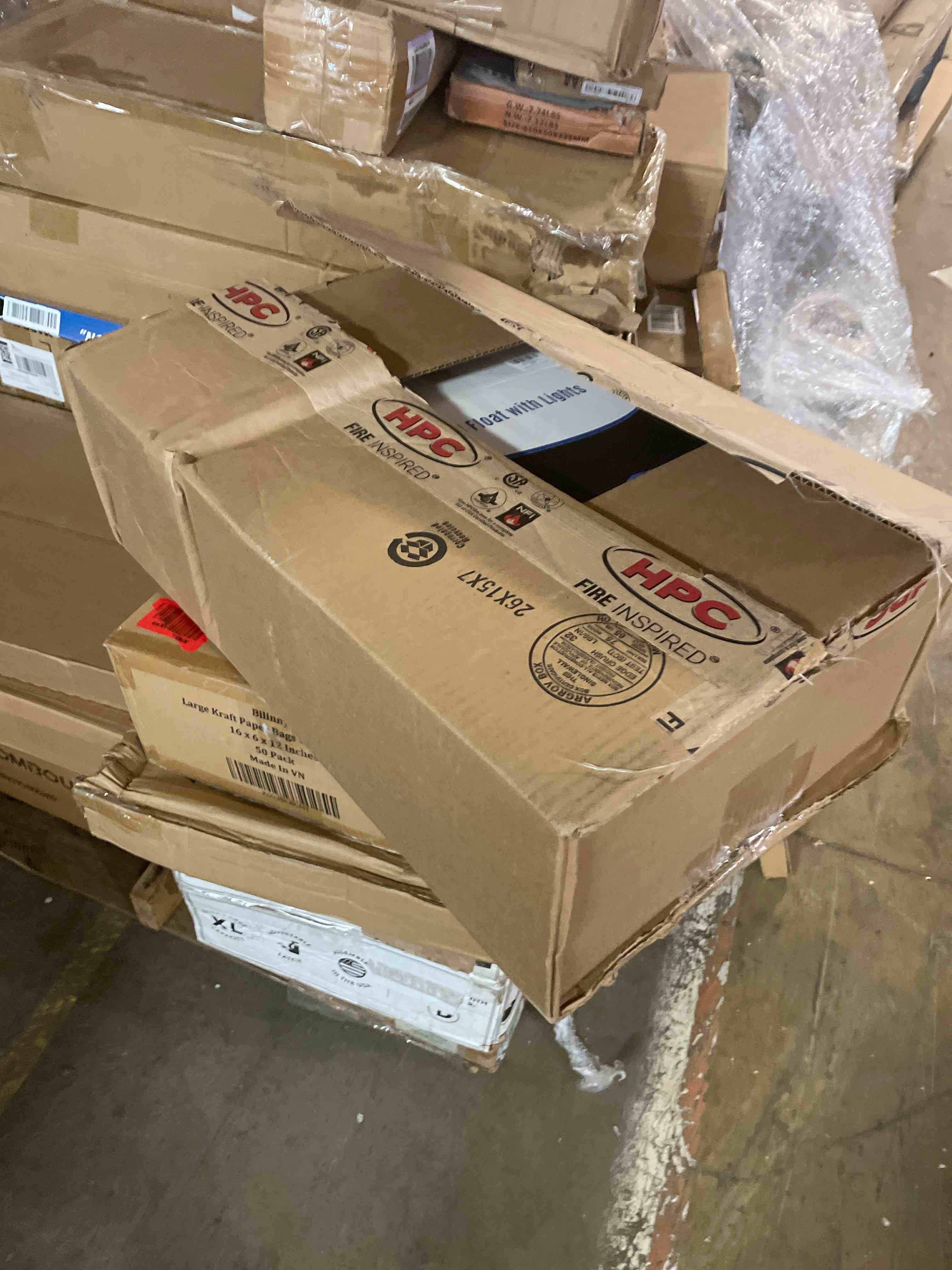 https://s3.amazonaws.com/lotting-images-prod/phillipi/RED6541383_1719866459320.jpeg