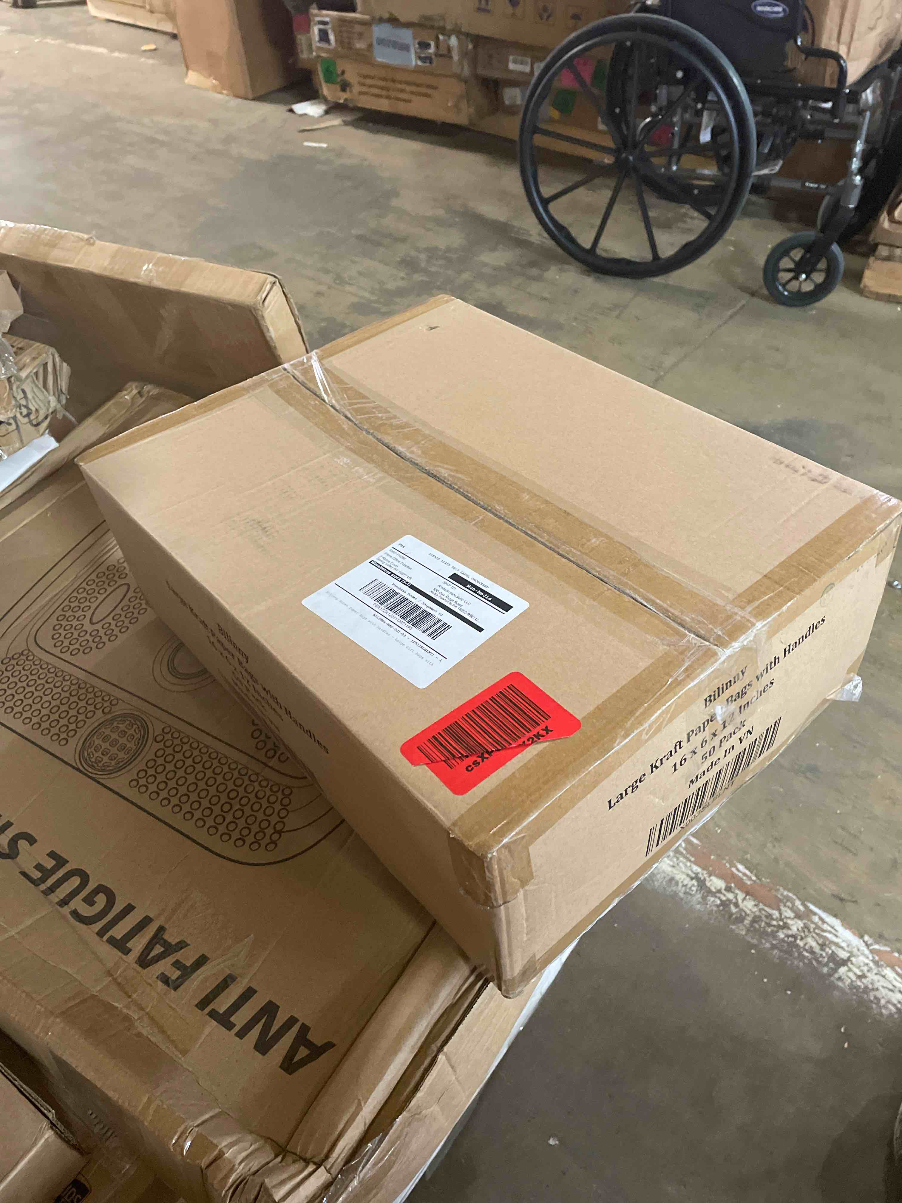 https://s3.amazonaws.com/lotting-images-prod/phillipi/RED6541384_1719866617363.jpeg
