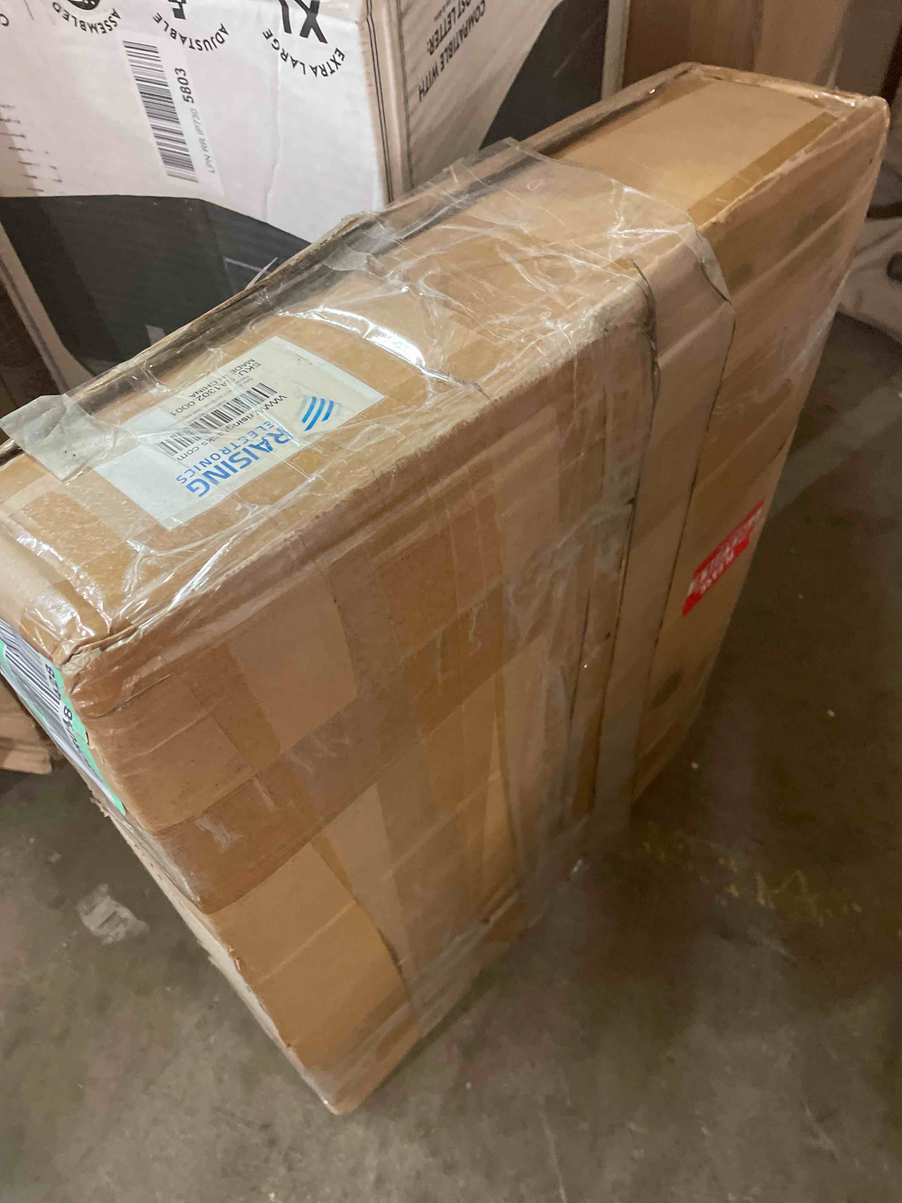 https://s3.amazonaws.com/lotting-images-prod/phillipi/RED6541387_1719866978382.jpeg