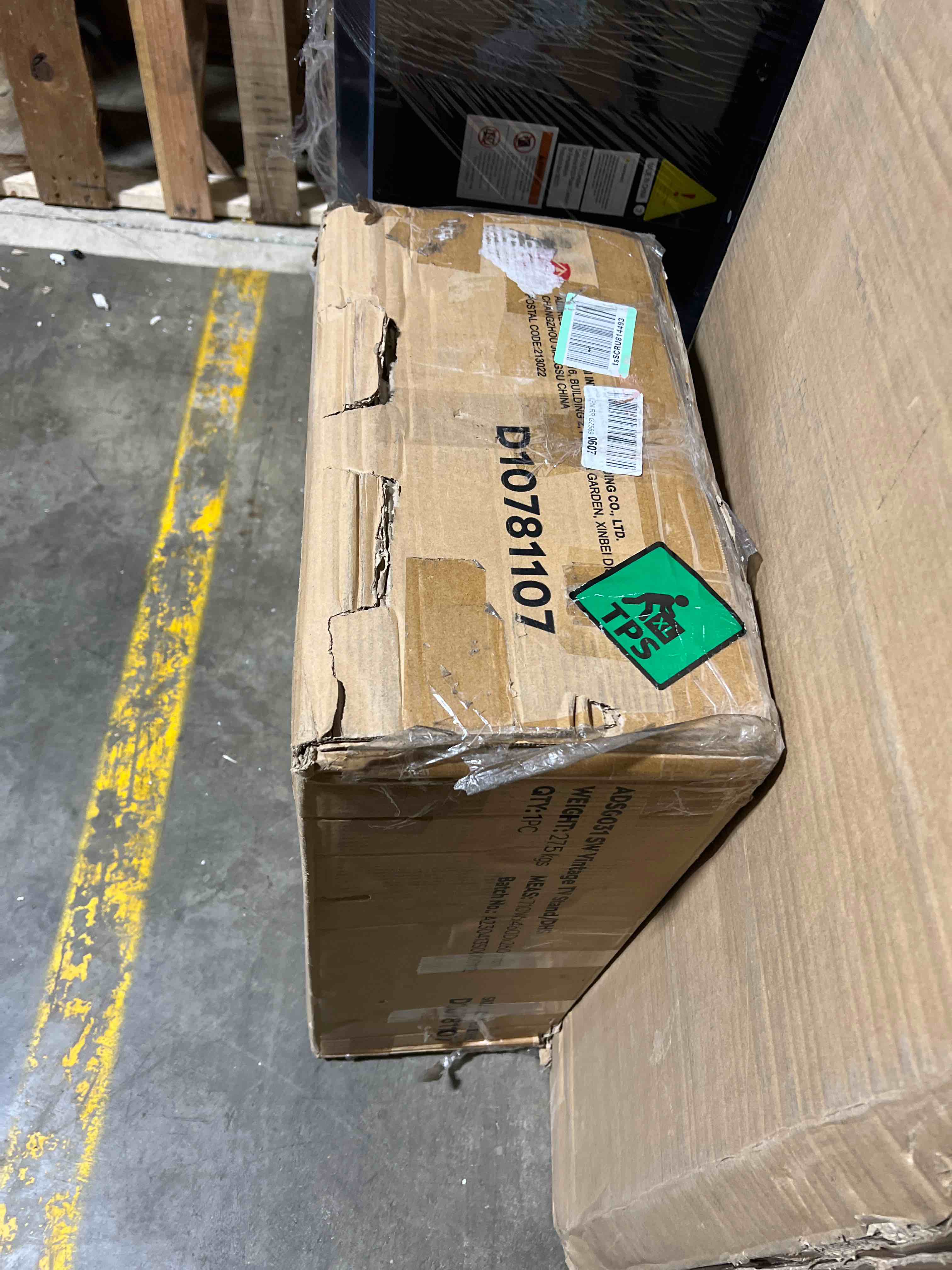https://s3.amazonaws.com/lotting-images-prod/phillipi/RED6542185_1724777725617.jpeg