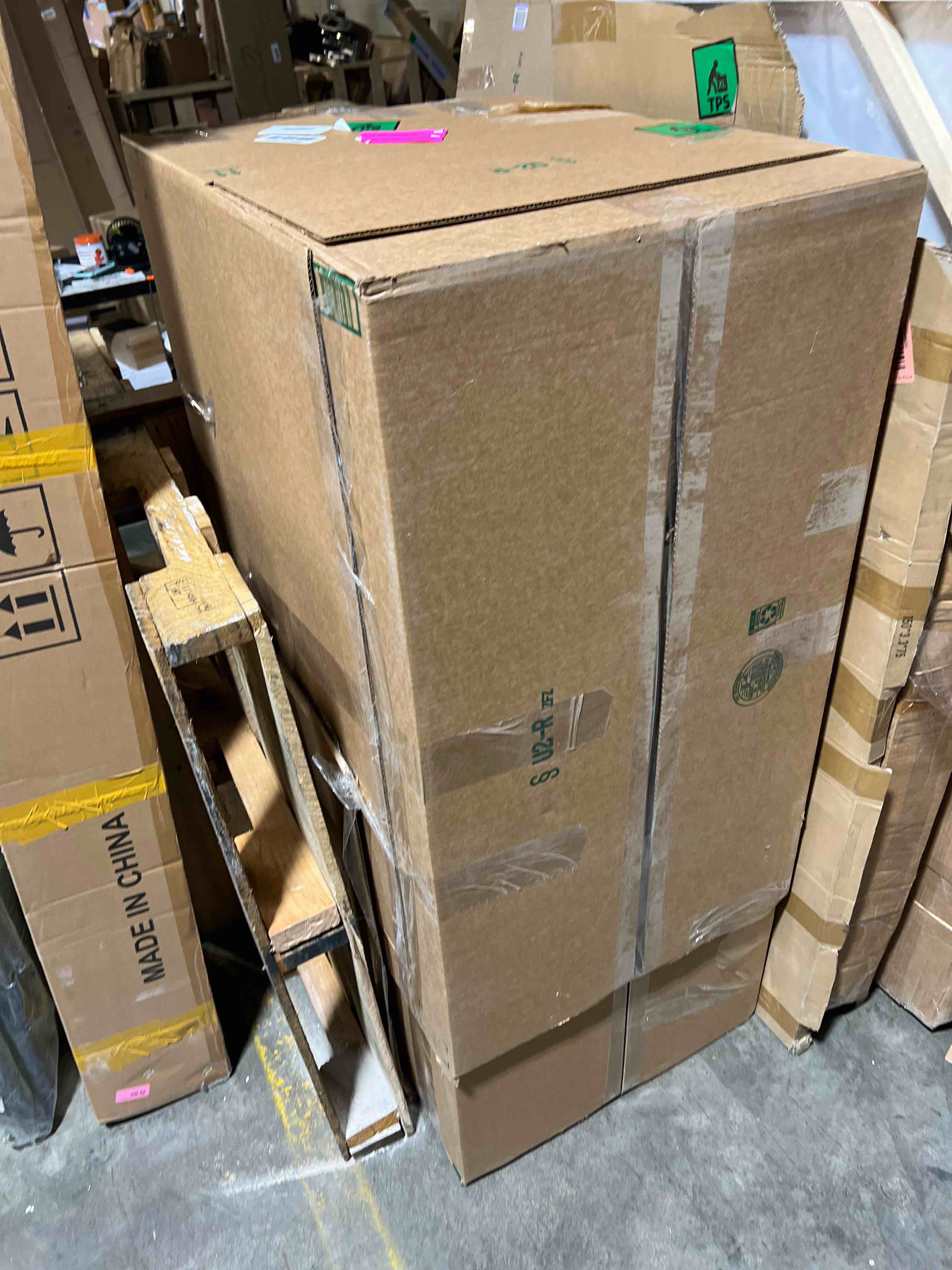 https://s3.amazonaws.com/lotting-images-prod/phillipi/RED6542202_1724780501686.jpeg