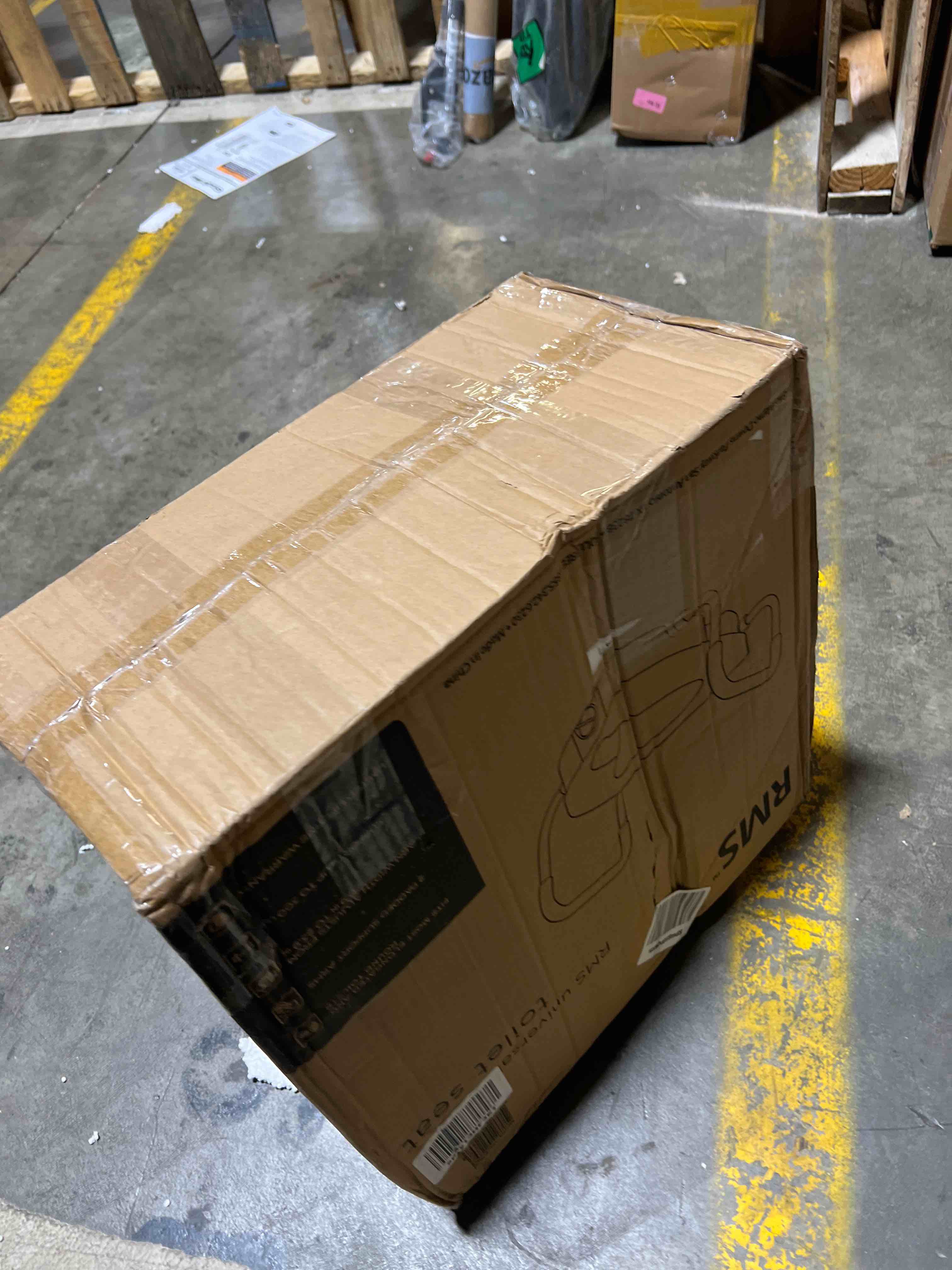 https://s3.amazonaws.com/lotting-images-prod/phillipi/RED6542206_1724781367838.jpeg