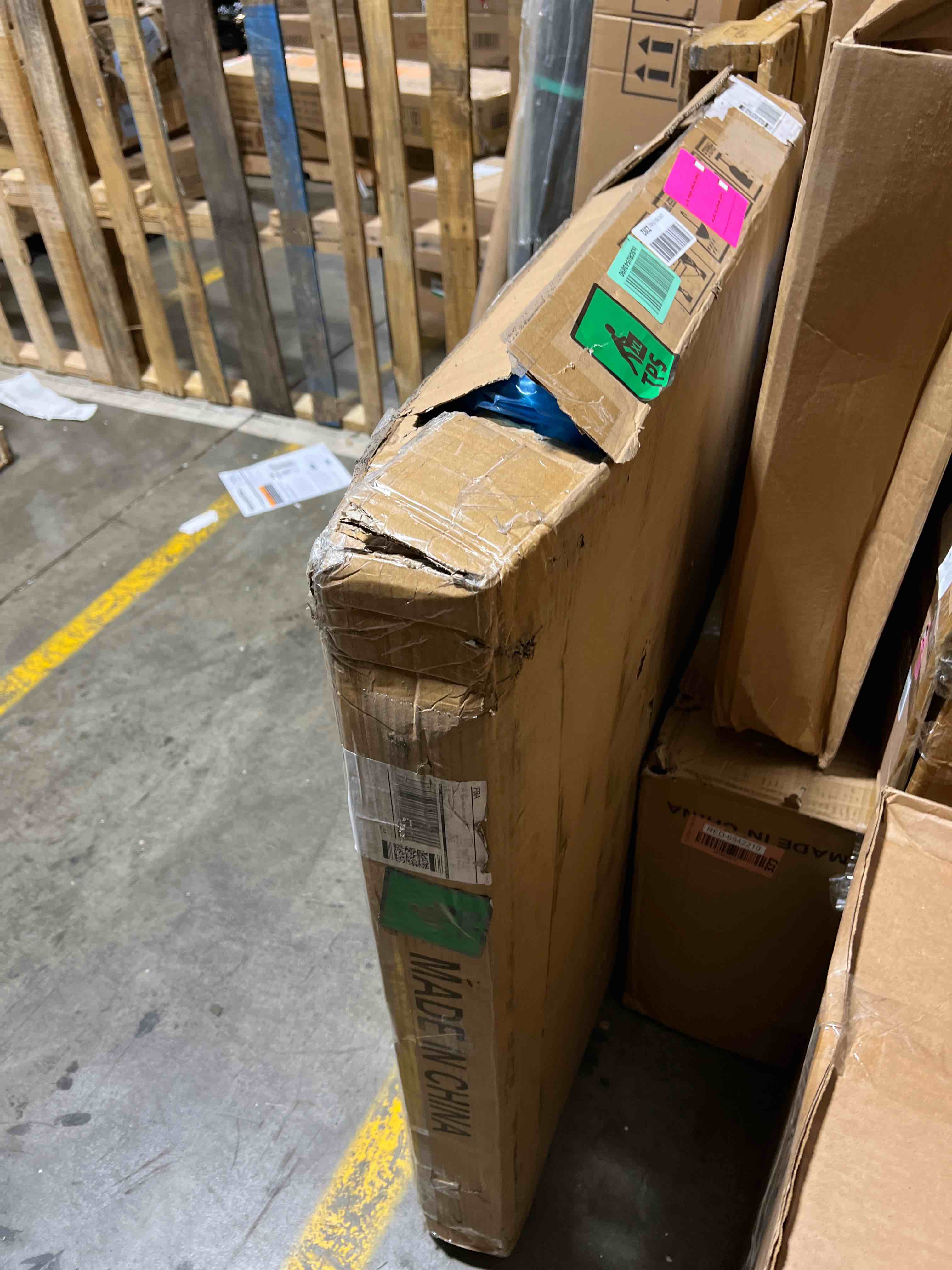 https://s3.amazonaws.com/lotting-images-prod/phillipi/RED6542213_1724782099587.jpeg