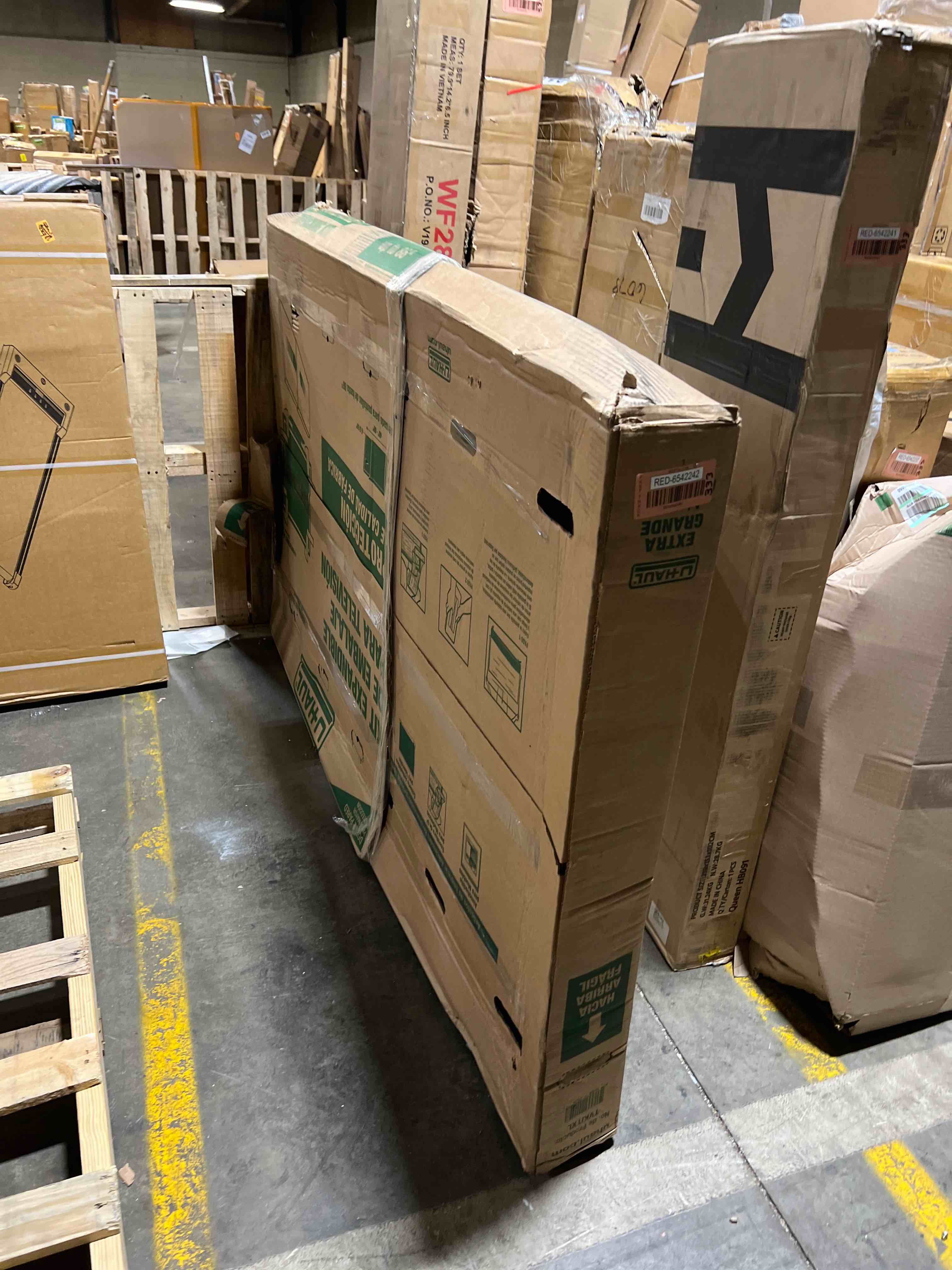https://s3.amazonaws.com/lotting-images-prod/phillipi/RED6542242_1724786056736.jpeg
