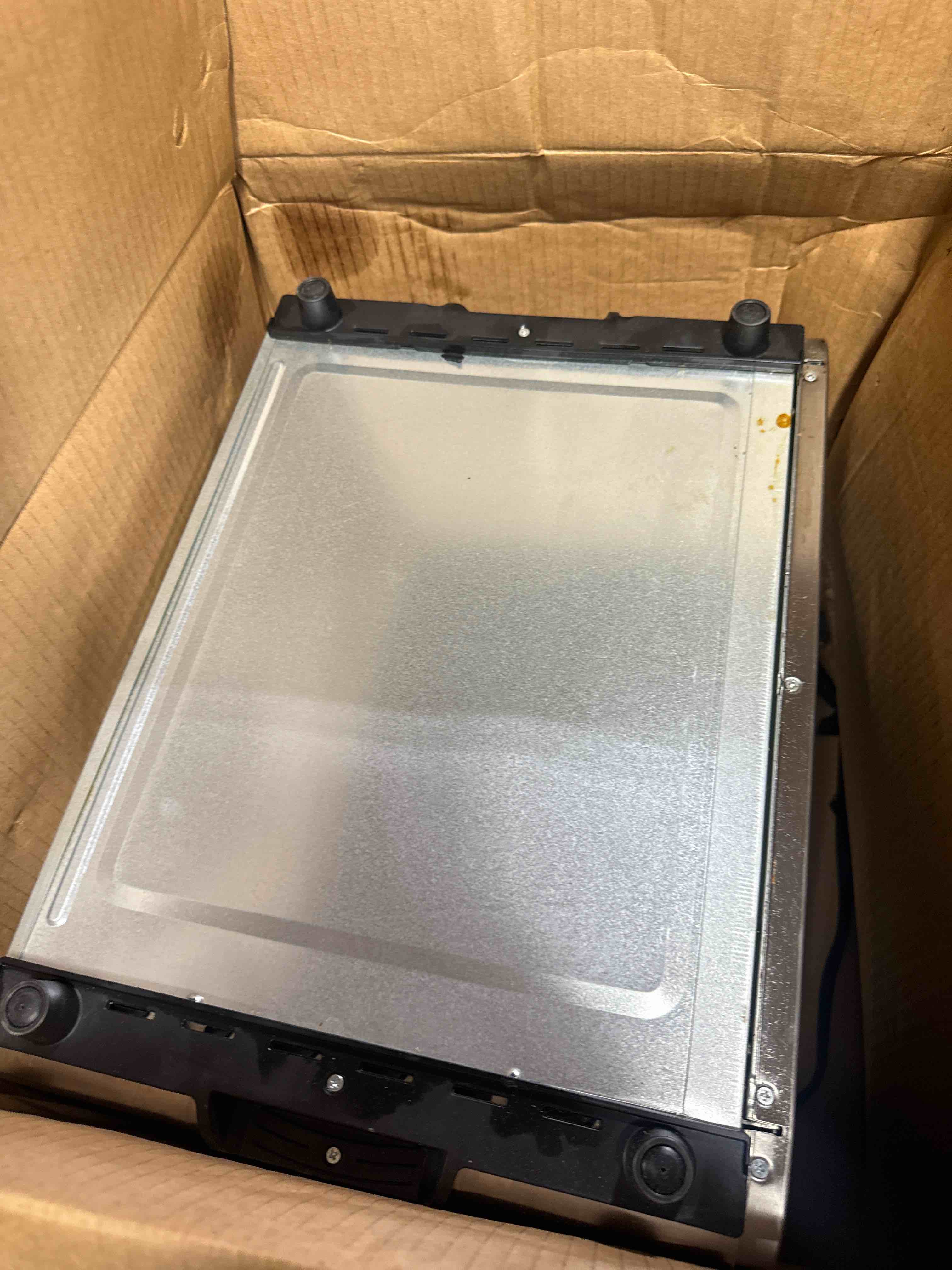 https://s3.amazonaws.com/lotting-images-prod/phillipi/RED6542331_1724435427556.jpeg