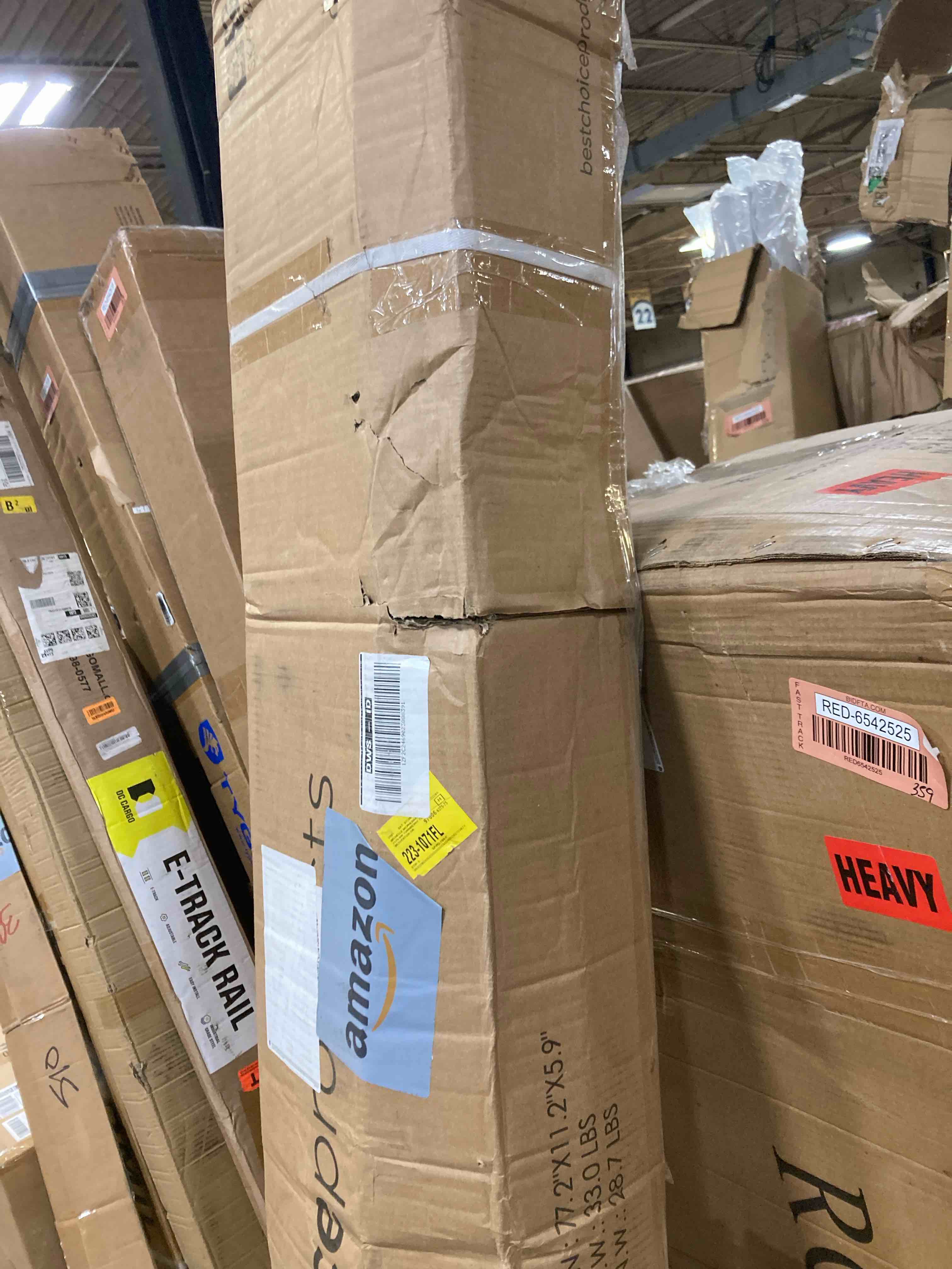 https://s3.amazonaws.com/lotting-images-prod/phillipi/RED6542527_1725383435943.jpeg