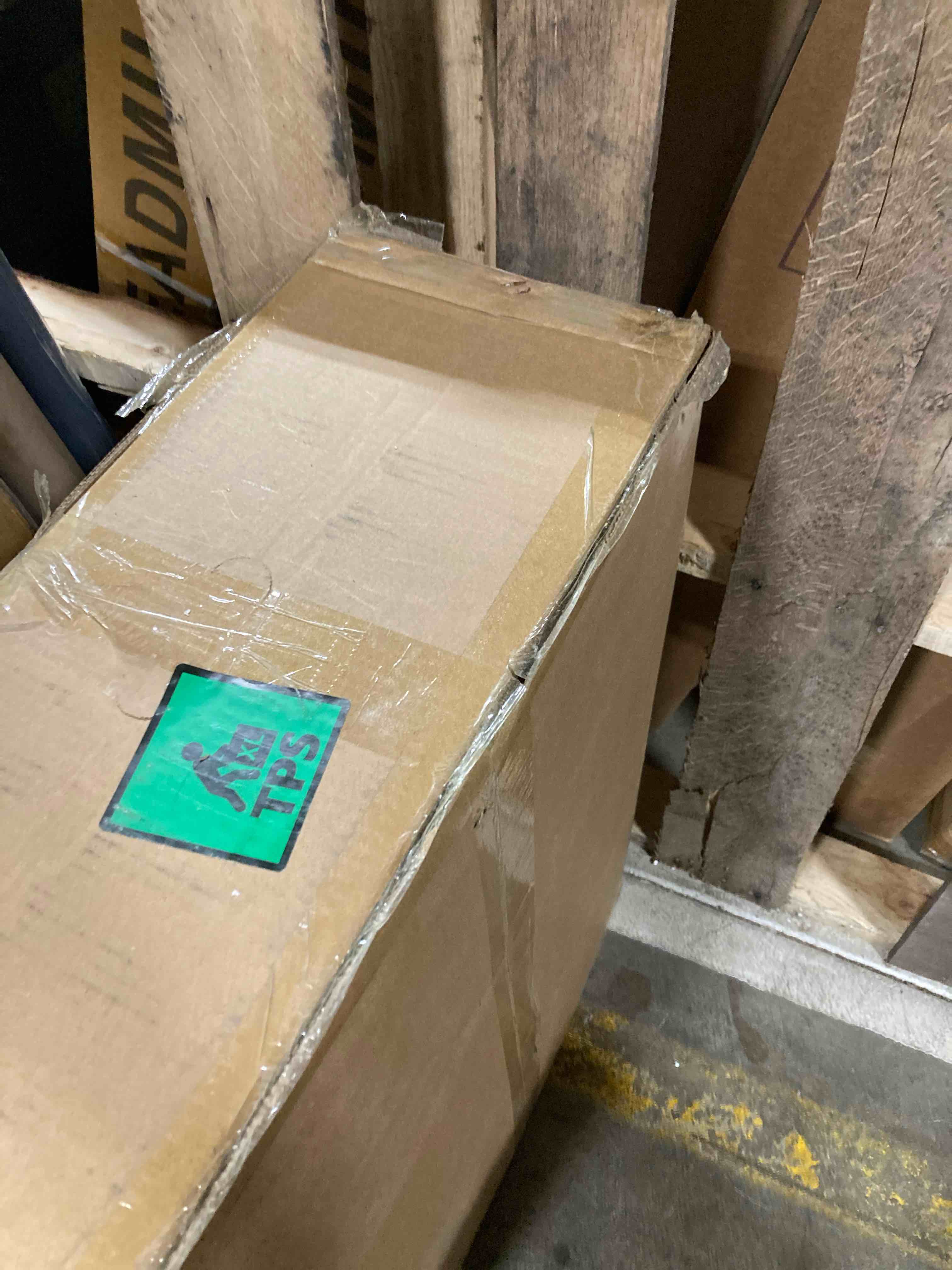 https://s3.amazonaws.com/lotting-images-prod/phillipi/RED6542536_1725387953137.jpeg