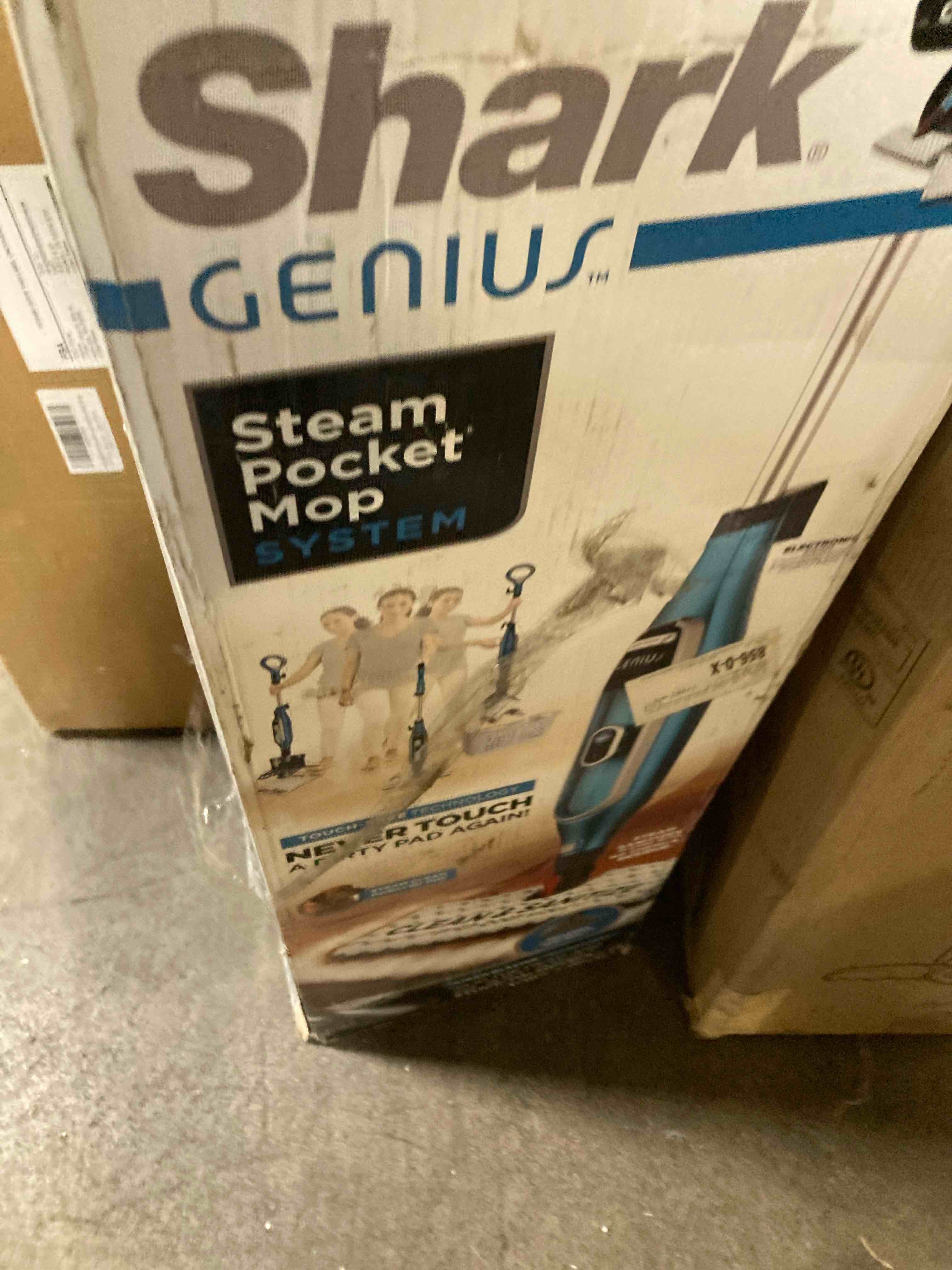 https://s3.amazonaws.com/lotting-images-prod/phillipi/RED6542540_1725389033218.jpeg