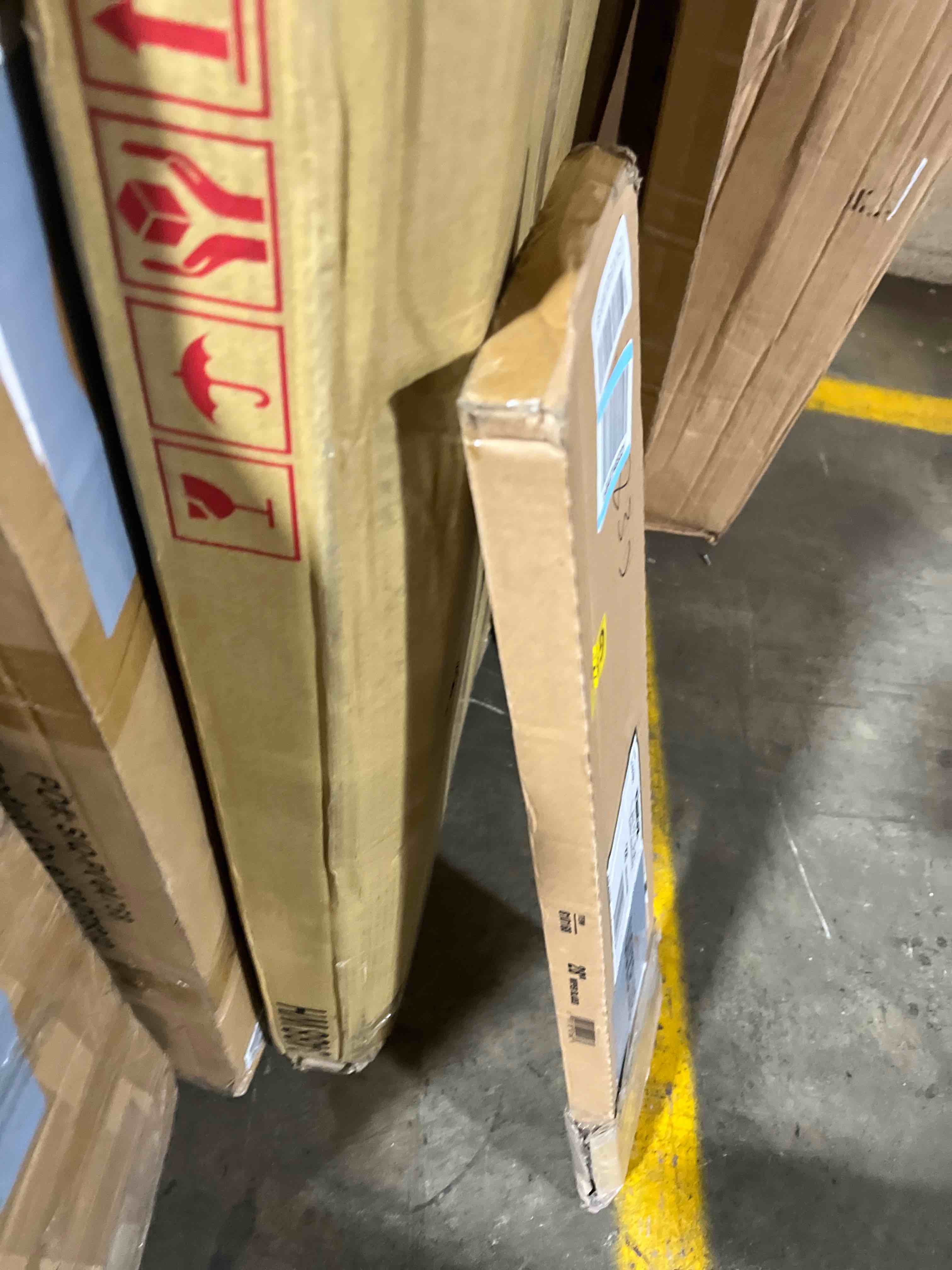 https://s3.amazonaws.com/lotting-images-prod/phillipi/RED6542777_1725817326911.jpeg