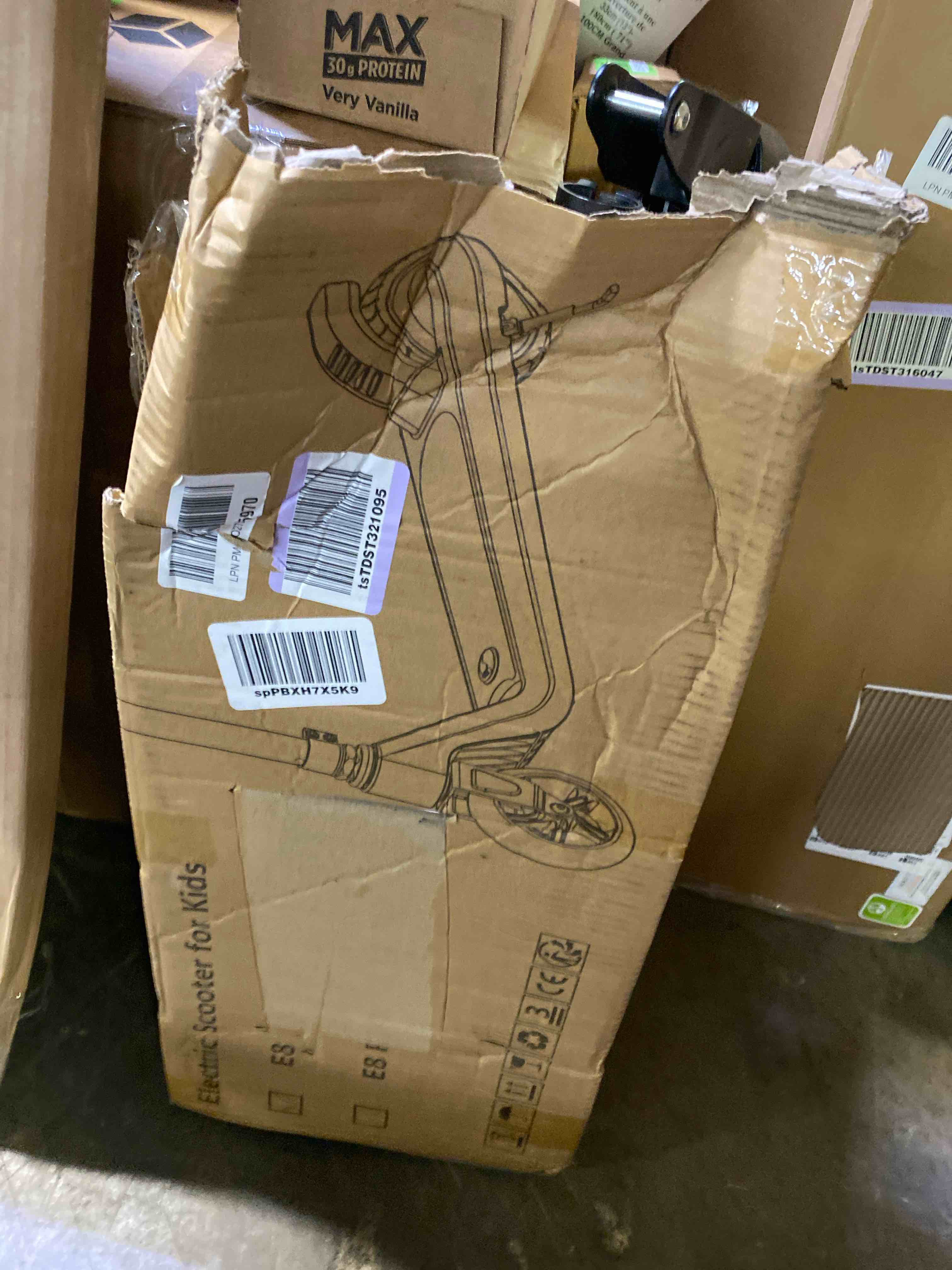 https://s3.amazonaws.com/lotting-images-prod/phillipi/RED6544106_1721418754896.jpeg