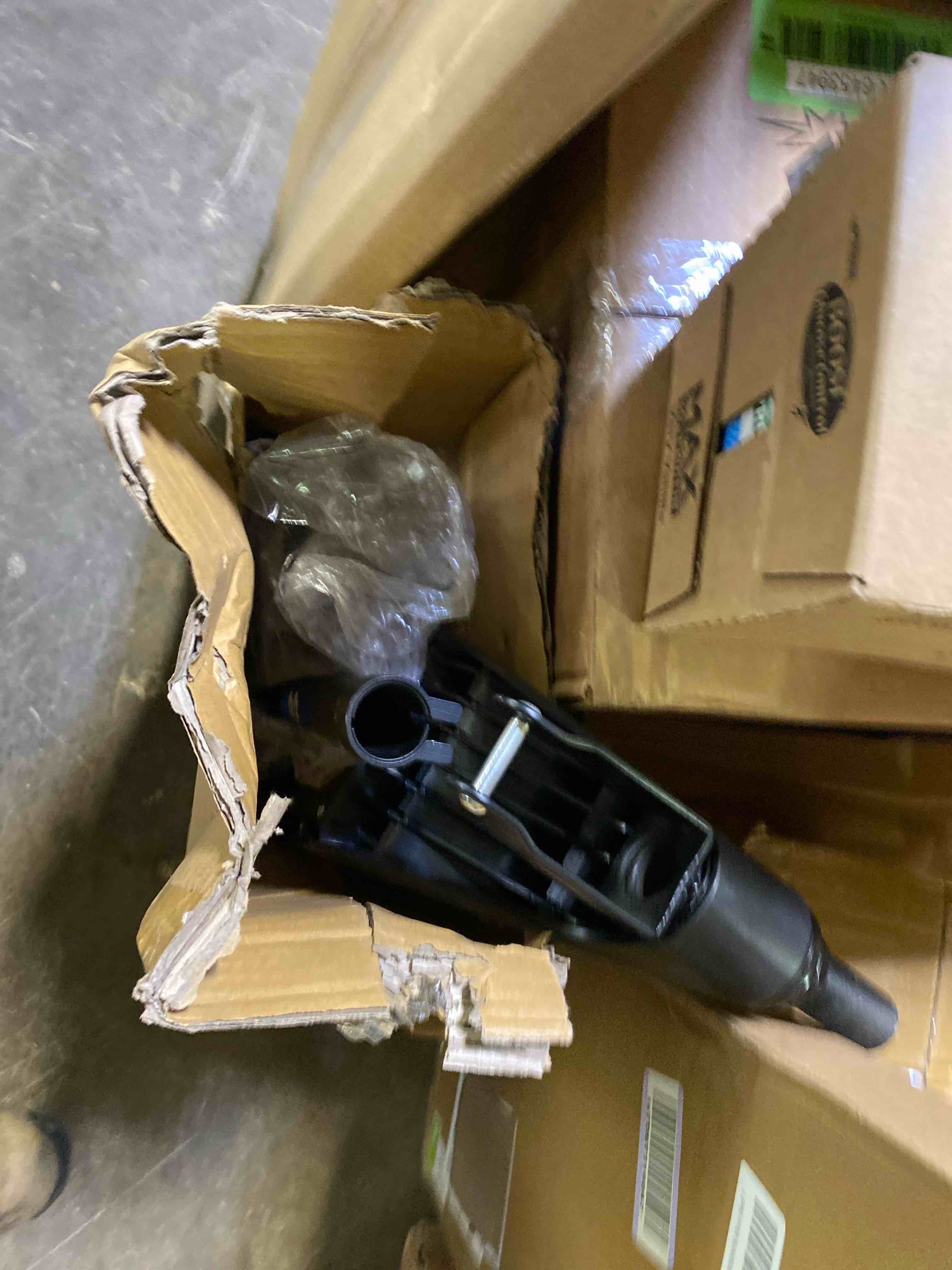 https://s3.amazonaws.com/lotting-images-prod/phillipi/RED6544106_1721418757616.jpeg