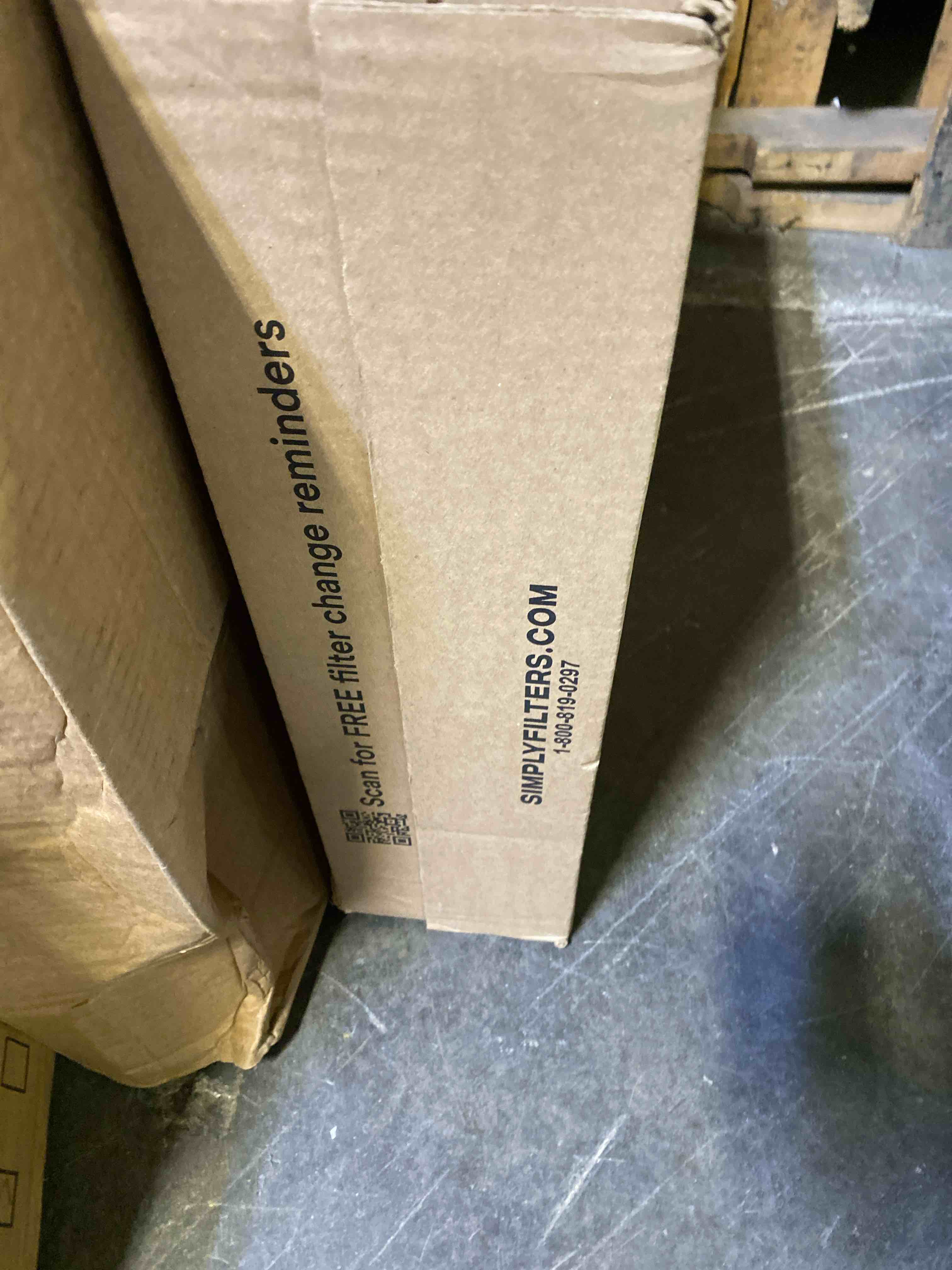 https://s3.amazonaws.com/lotting-images-prod/phillipi/RED6544114_1721419944387.jpeg