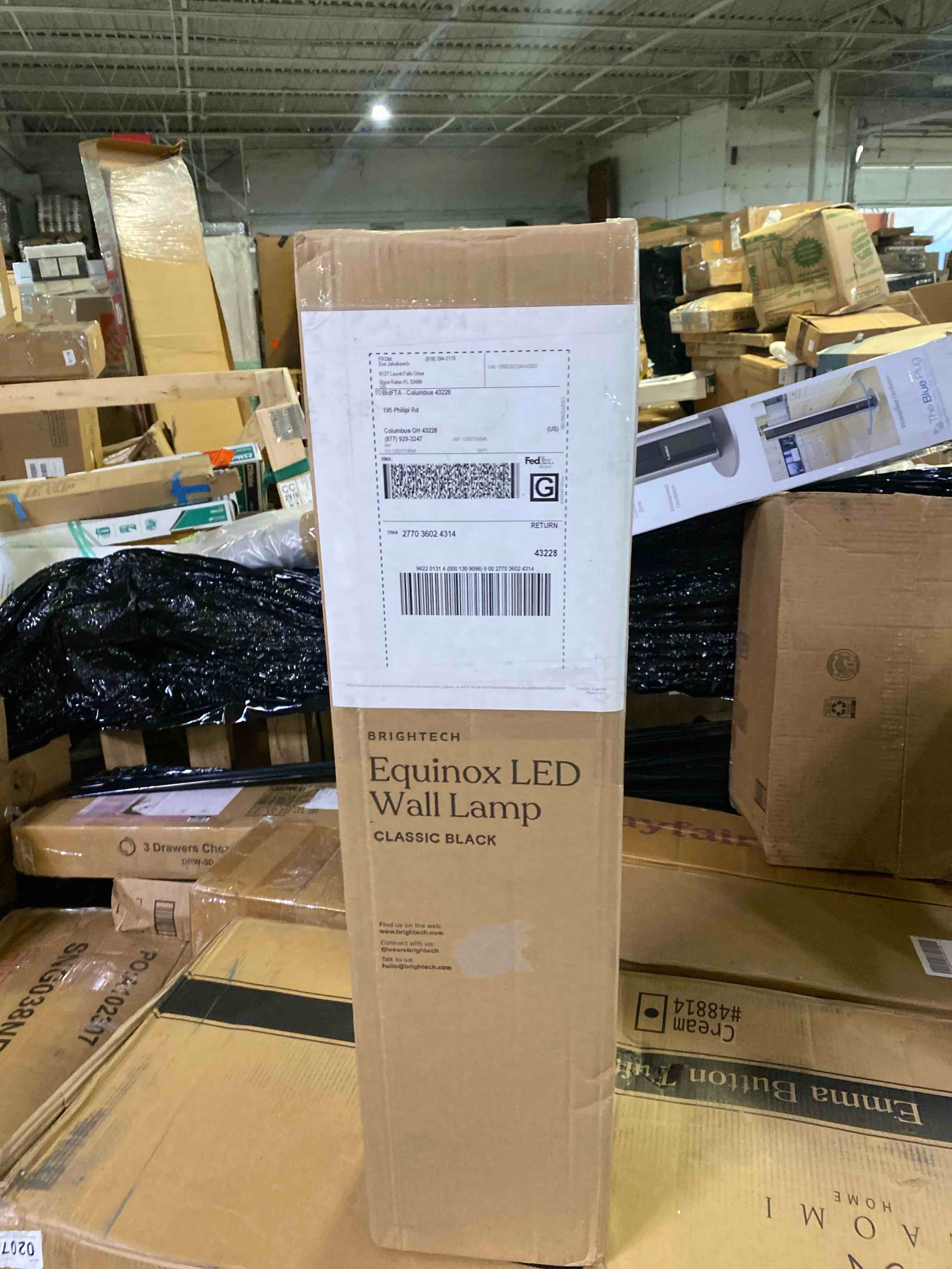https://s3.amazonaws.com/lotting-images-prod/phillipi/RED6544126_1721422337182.jpeg