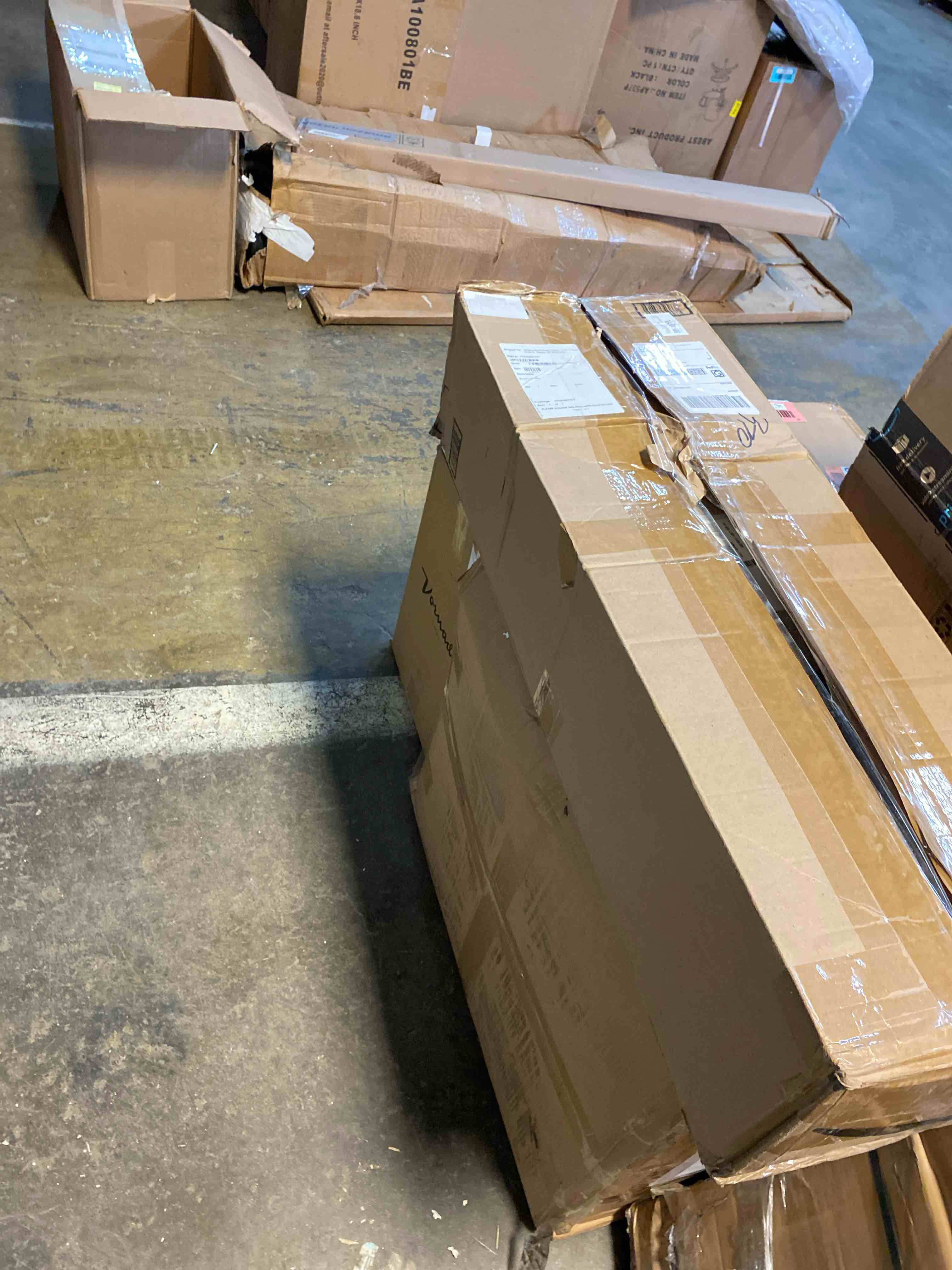 https://s3.amazonaws.com/lotting-images-prod/phillipi/RED6544298_1721676117270.jpeg