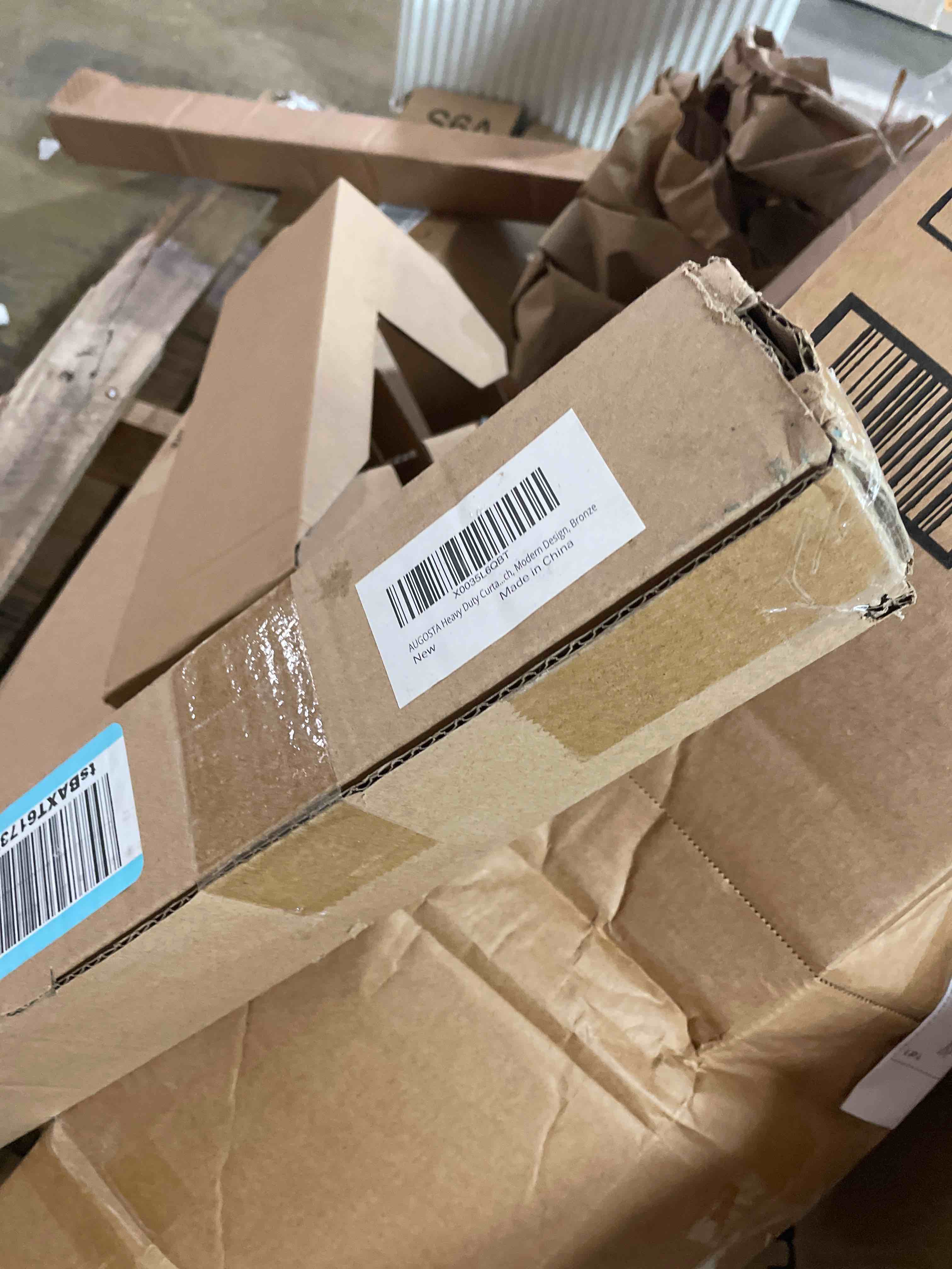https://s3.amazonaws.com/lotting-images-prod/phillipi/RED6544471_1721763294538.jpeg