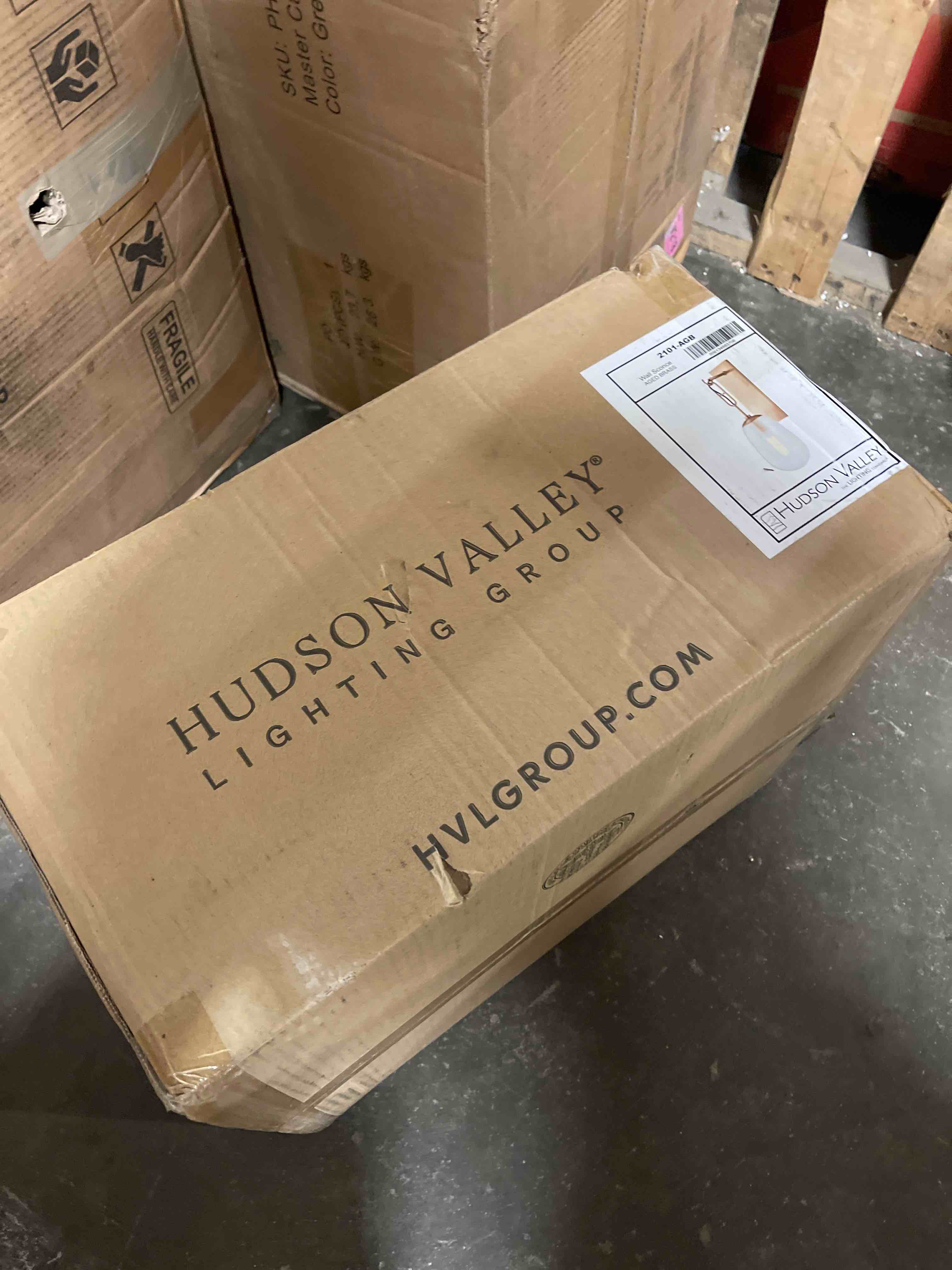 https://s3.amazonaws.com/lotting-images-prod/phillipi/RED6545390_1722874053678.jpeg