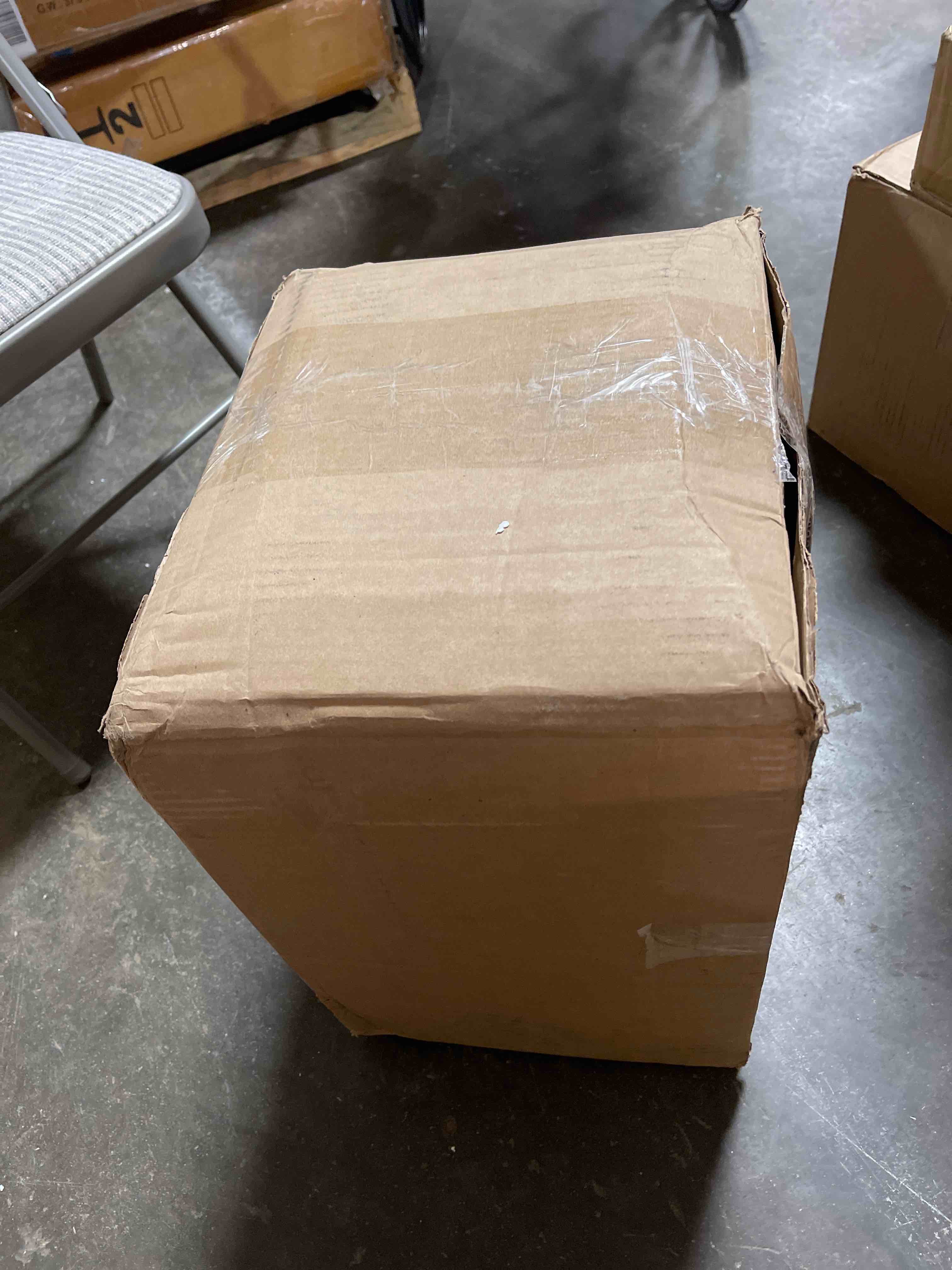 https://s3.amazonaws.com/lotting-images-prod/phillipi/RED6545400_1722882459667.jpeg