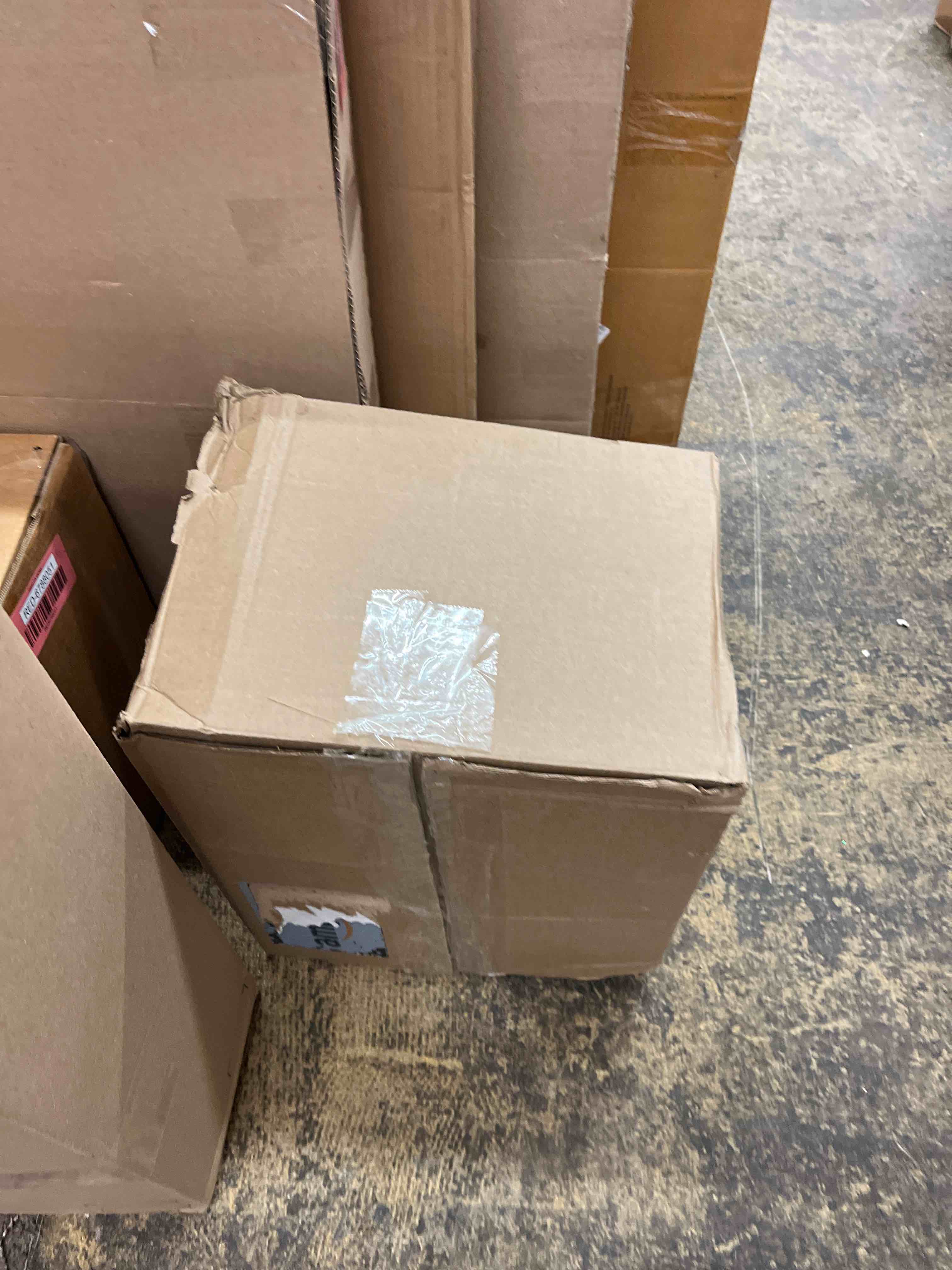 https://s3.amazonaws.com/lotting-images-prod/phillipi/RED6788026_1742248287192.jpeg