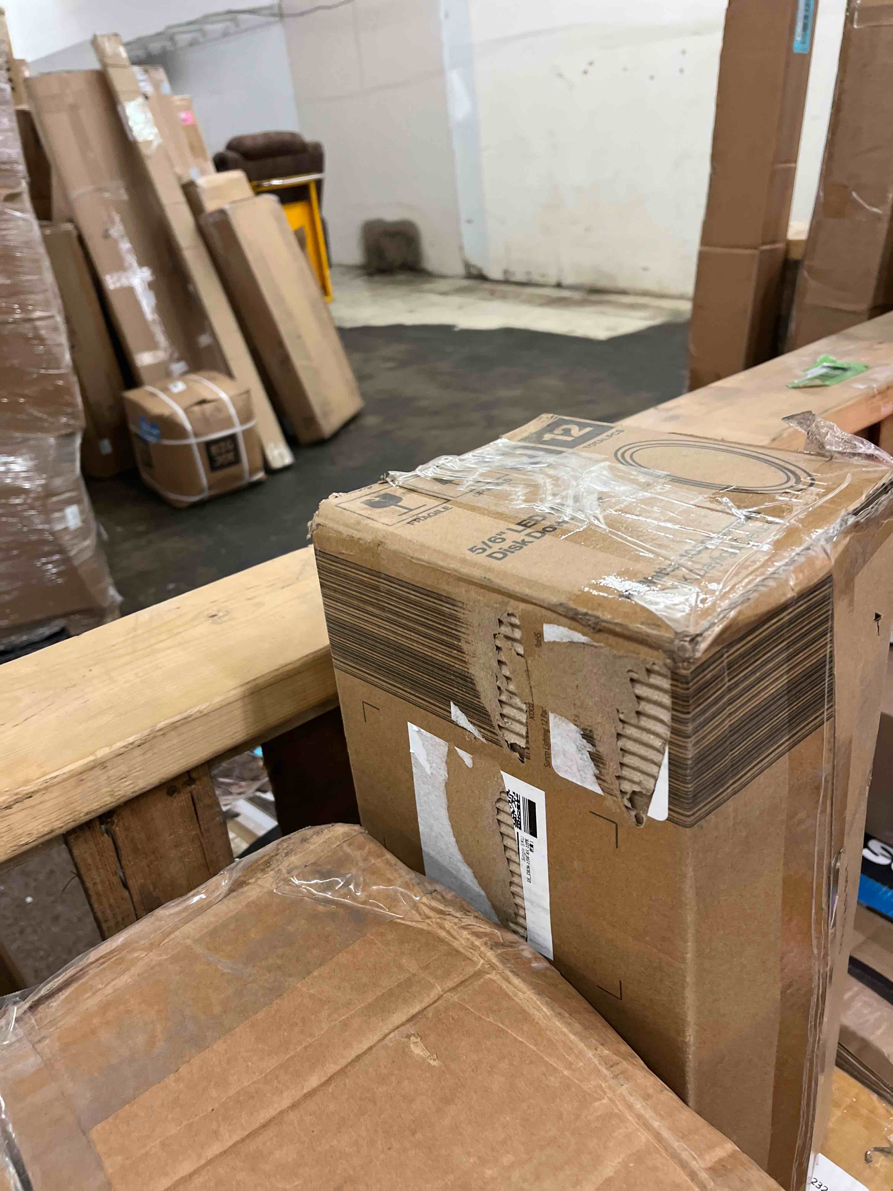 https://s3.amazonaws.com/lotting-images-prod/phillipi/RED6788048_1742246358177.jpeg
