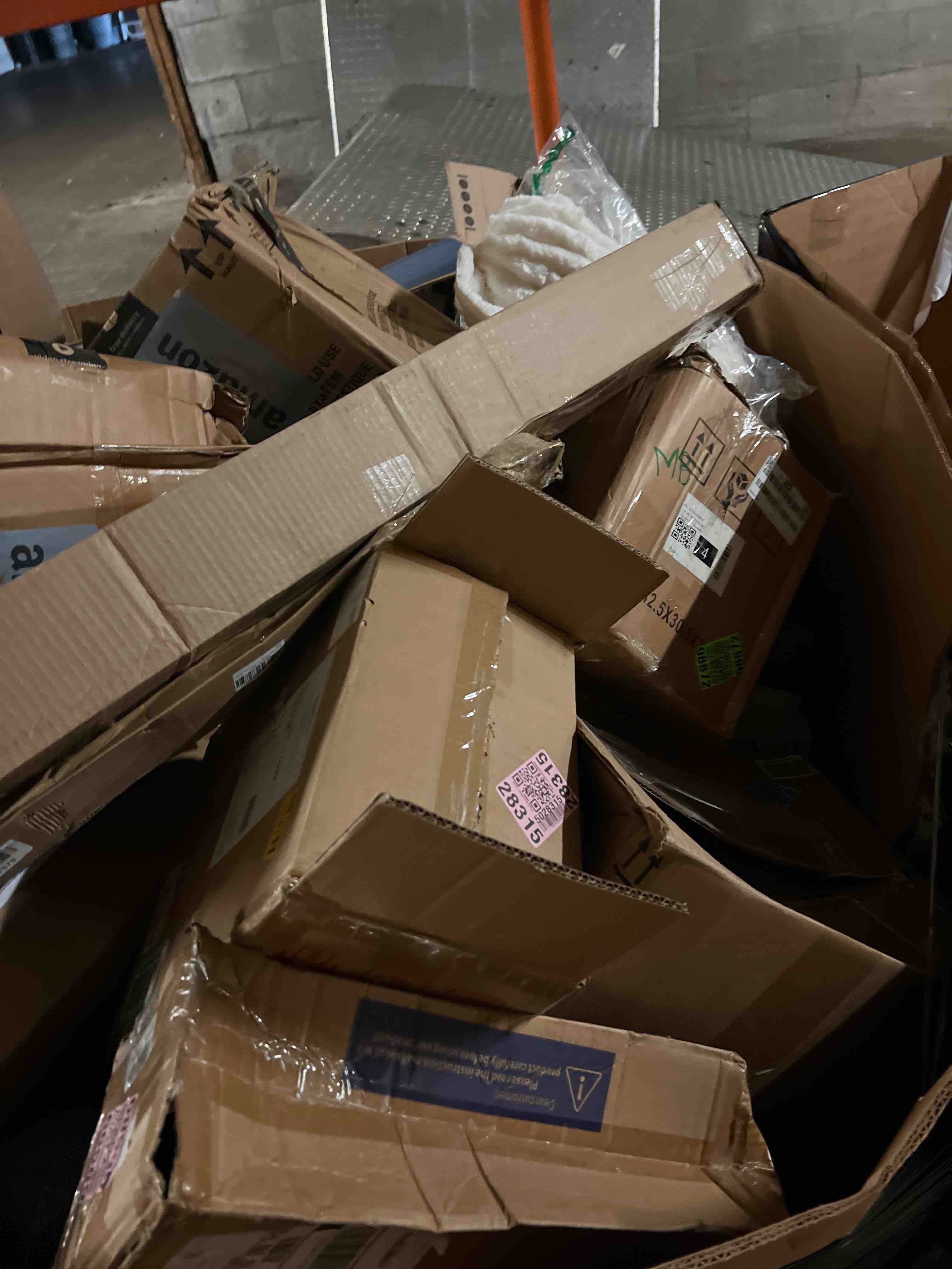 https://s3.amazonaws.com/lotting-images-prod/phillipi/RED6788167_1753302025908.jpeg
