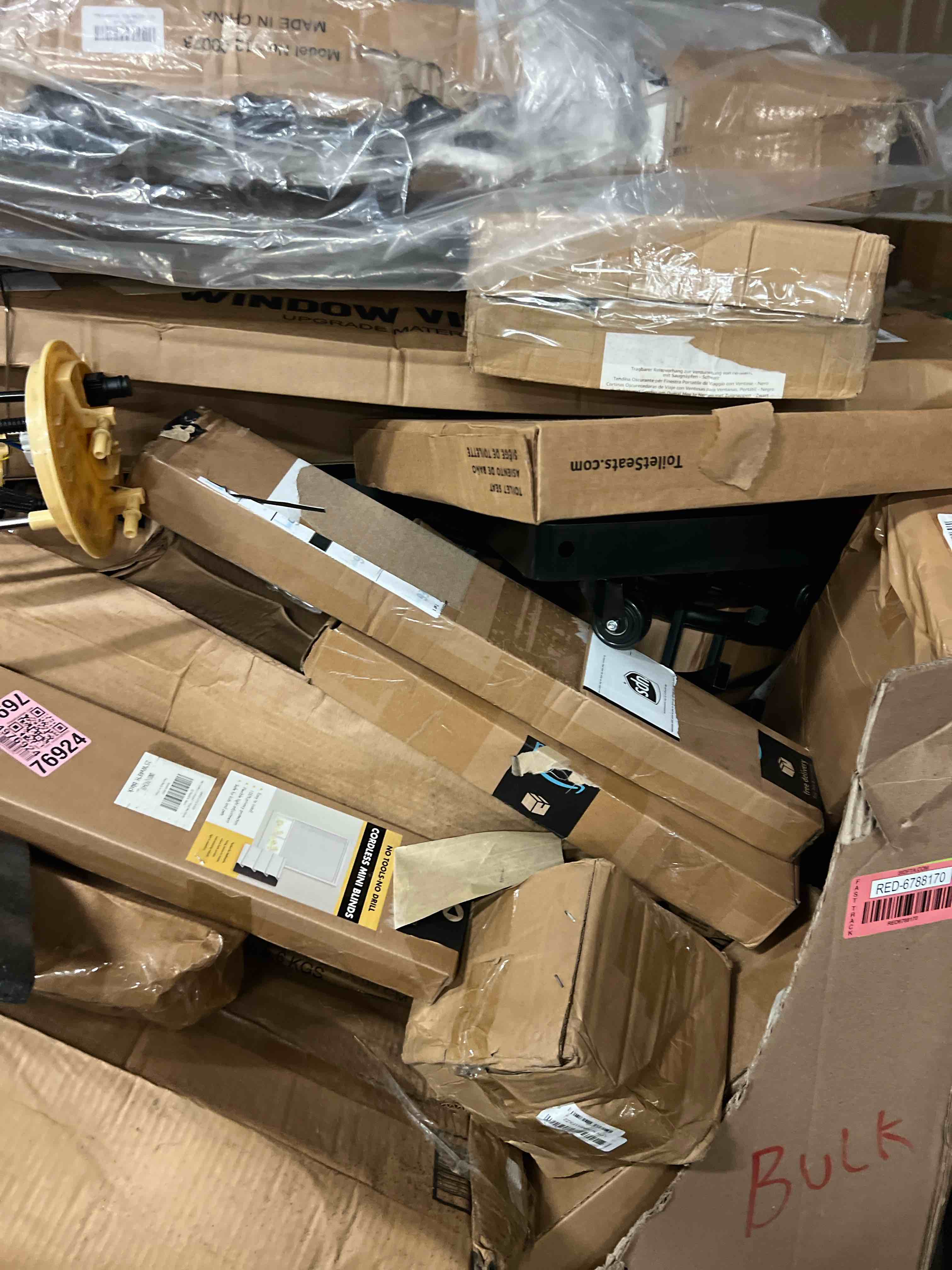 https://s3.amazonaws.com/lotting-images-prod/phillipi/RED6788170_1753301641121.jpeg