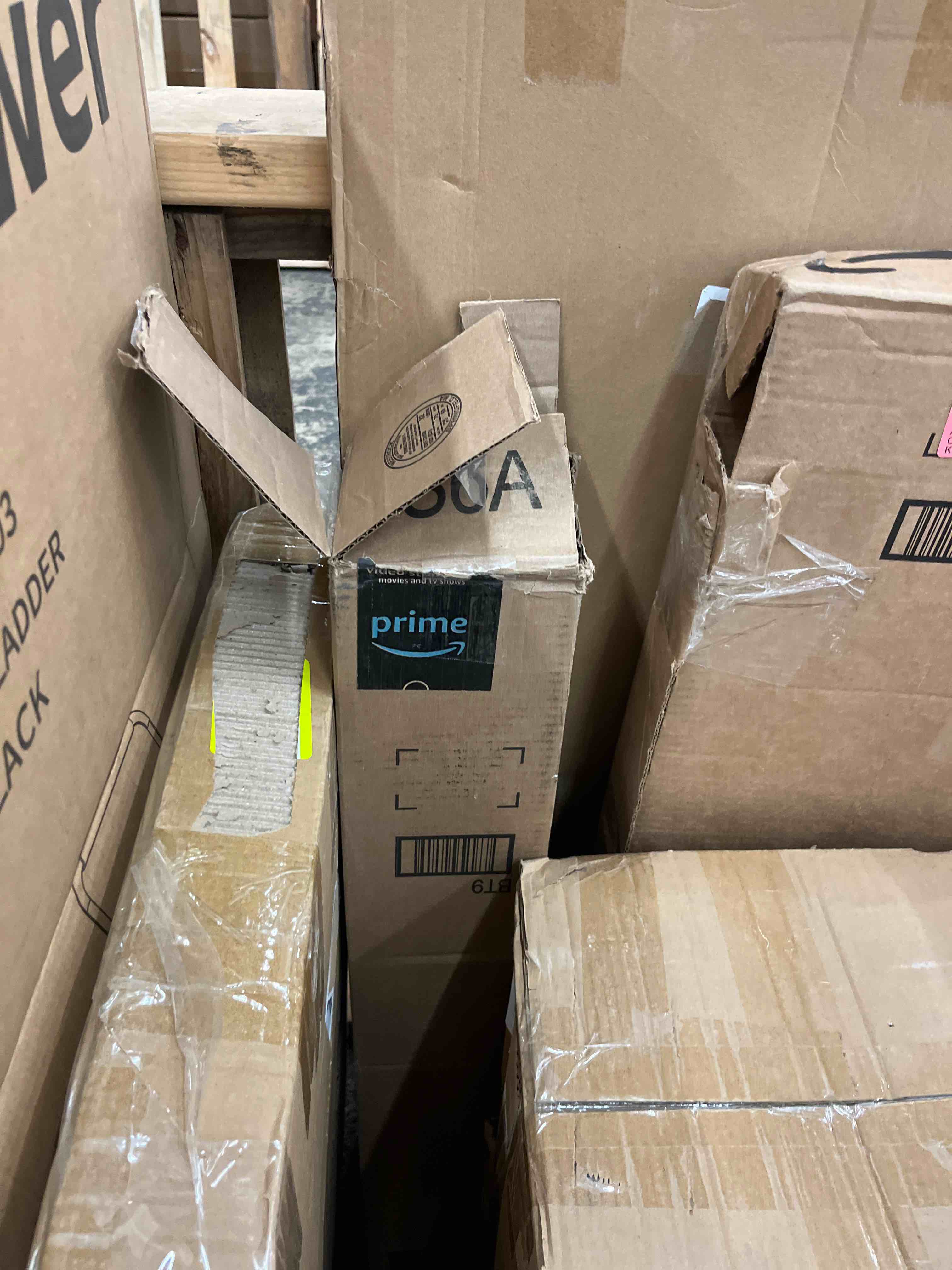 https://s3.amazonaws.com/lotting-images-prod/phillipi/RED6788289_1742474404890.jpeg
