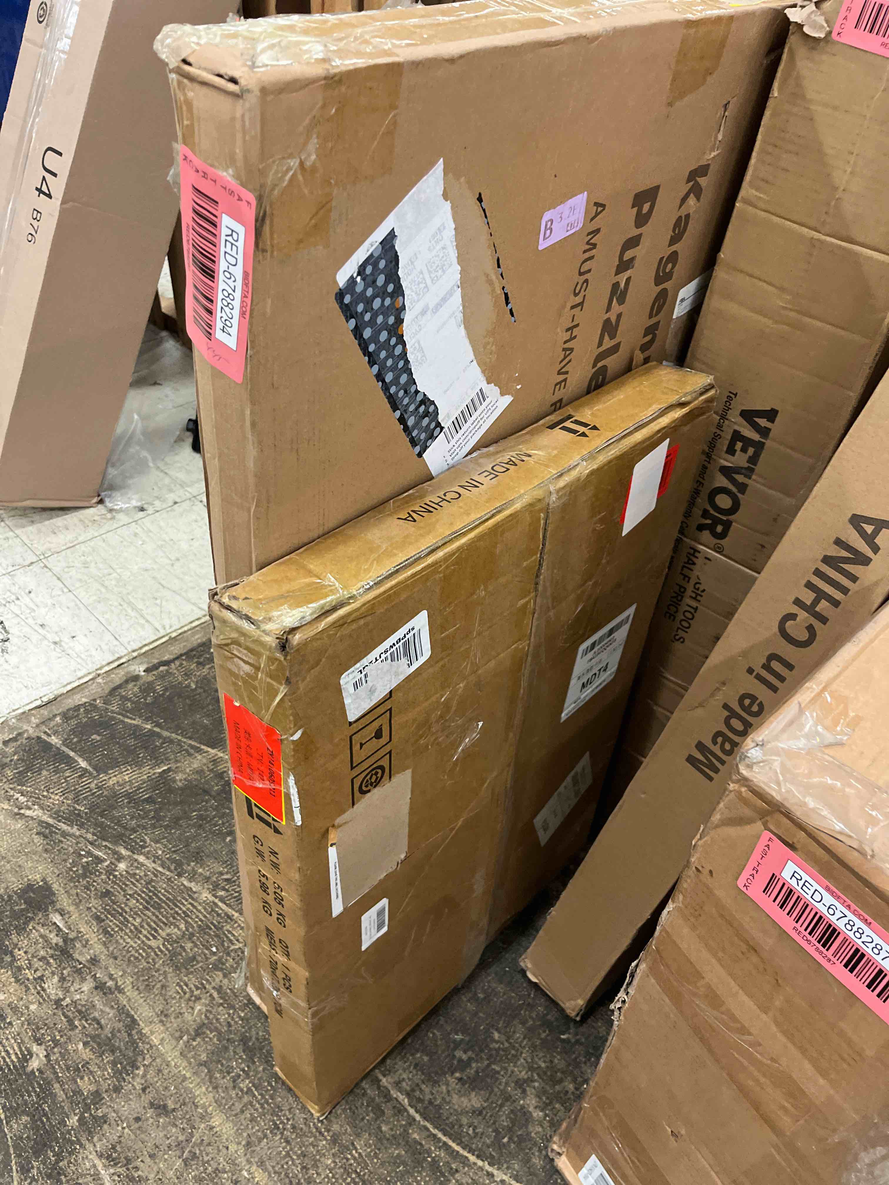 https://s3.amazonaws.com/lotting-images-prod/phillipi/RED6788293_1742474780192.jpeg