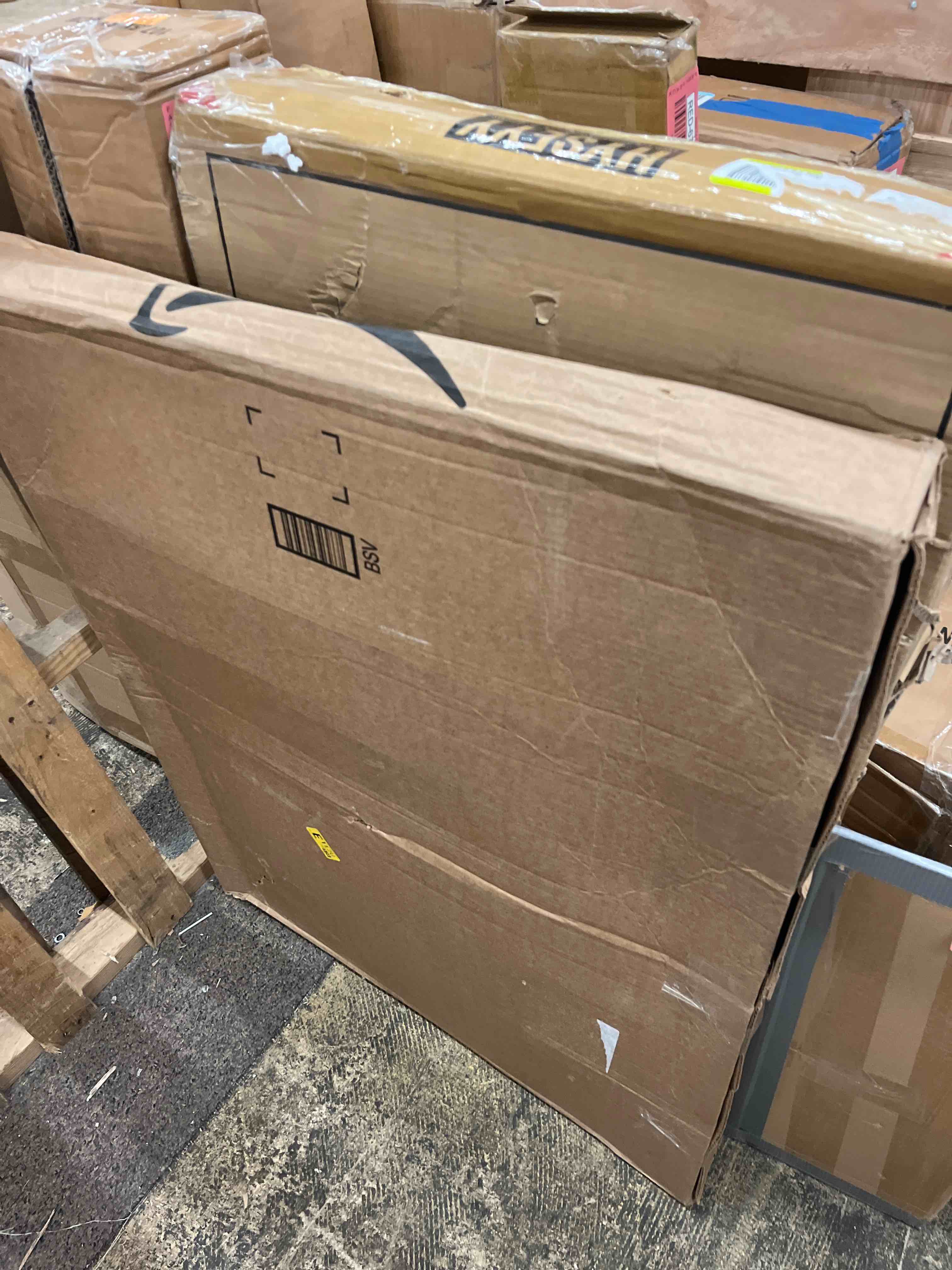 https://s3.amazonaws.com/lotting-images-prod/phillipi/RED6788317_1742472653301.jpeg