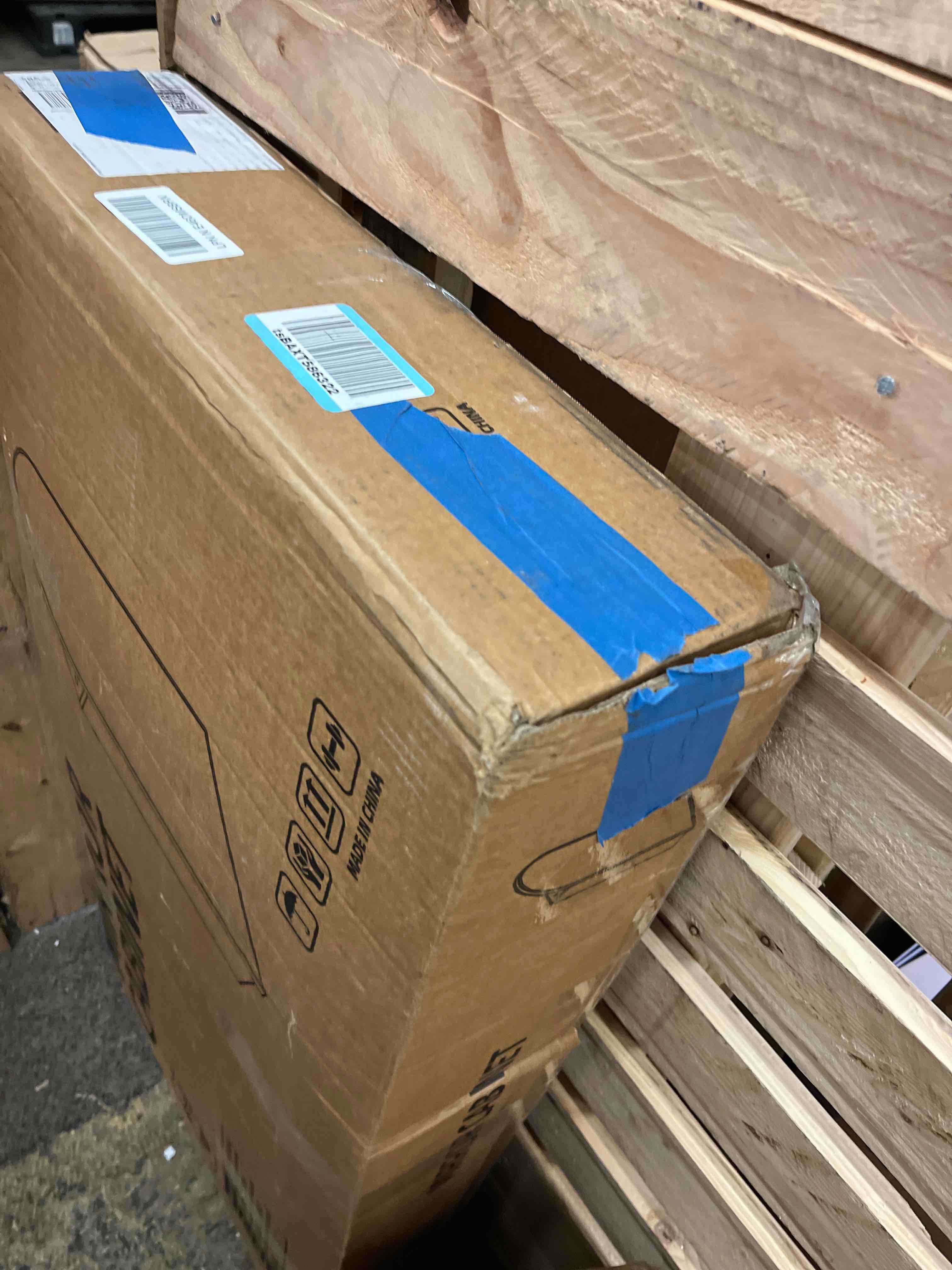 https://s3.amazonaws.com/lotting-images-prod/phillipi/RED6788333_1742471467590.jpeg