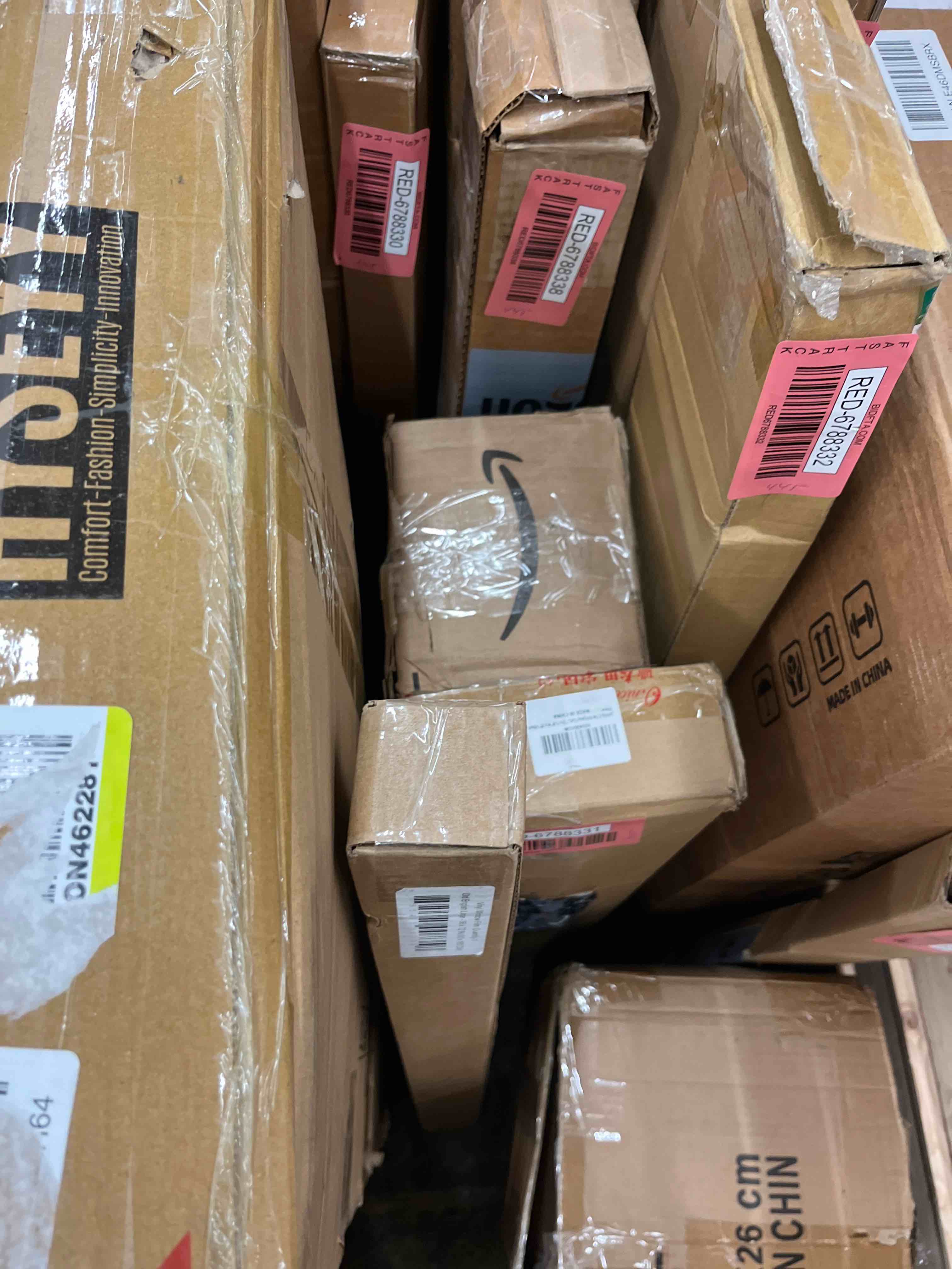 https://s3.amazonaws.com/lotting-images-prod/phillipi/RED6788339_1742472550469.jpeg