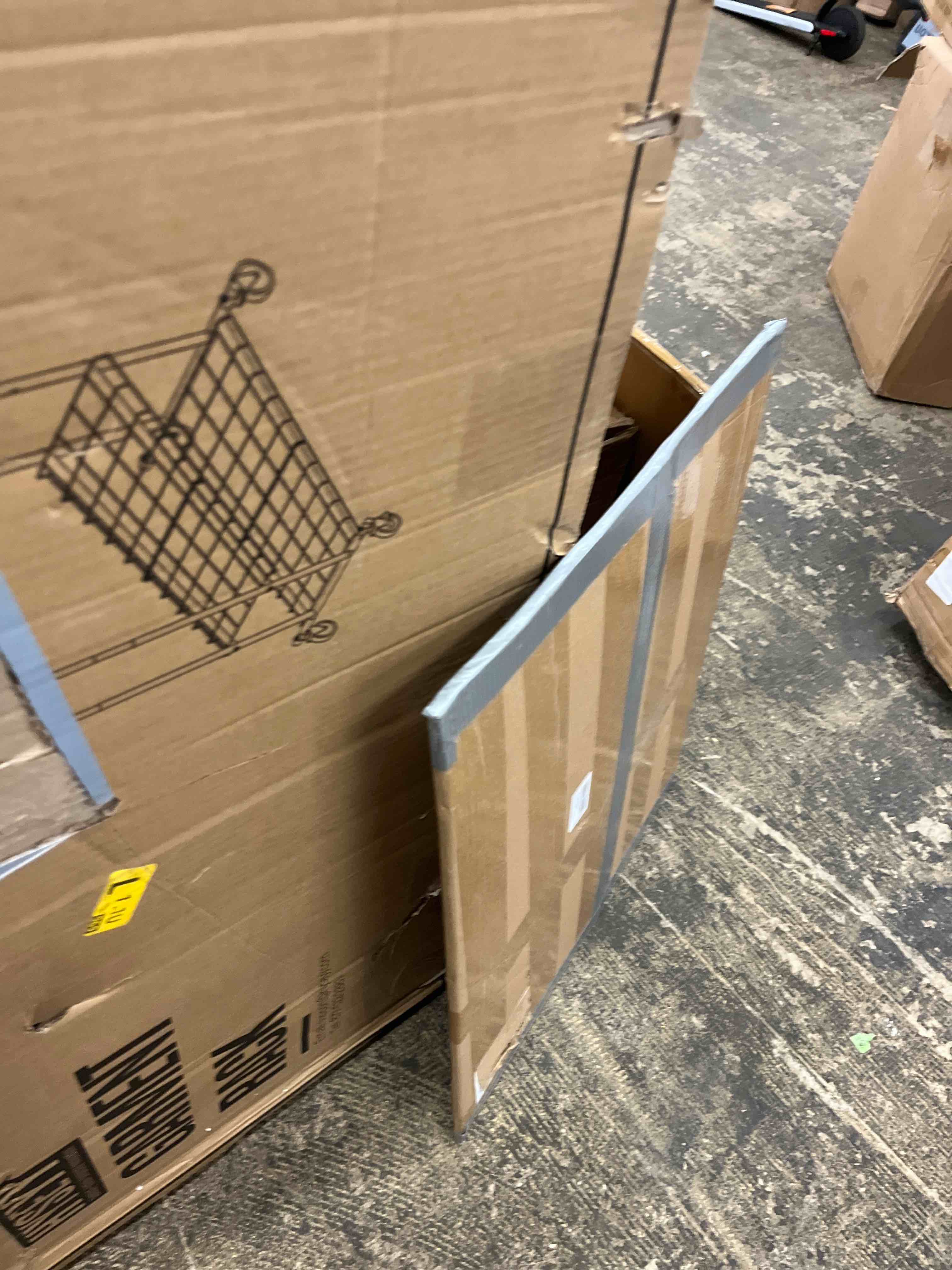 https://s3.amazonaws.com/lotting-images-prod/phillipi/RED6788340_1742472508128.jpeg
