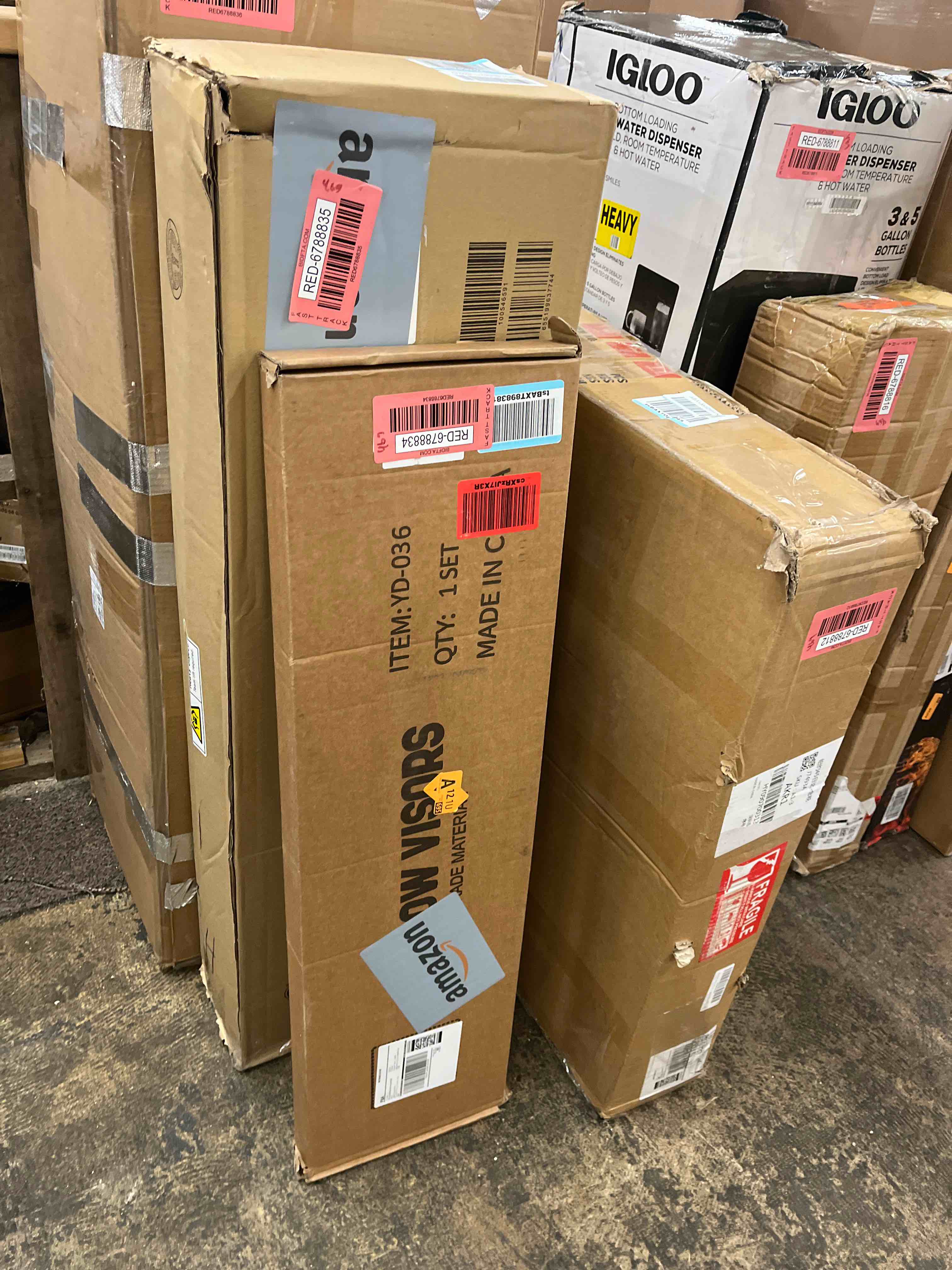 https://s3.amazonaws.com/lotting-images-prod/phillipi/RED6788834_1743064081144.jpeg