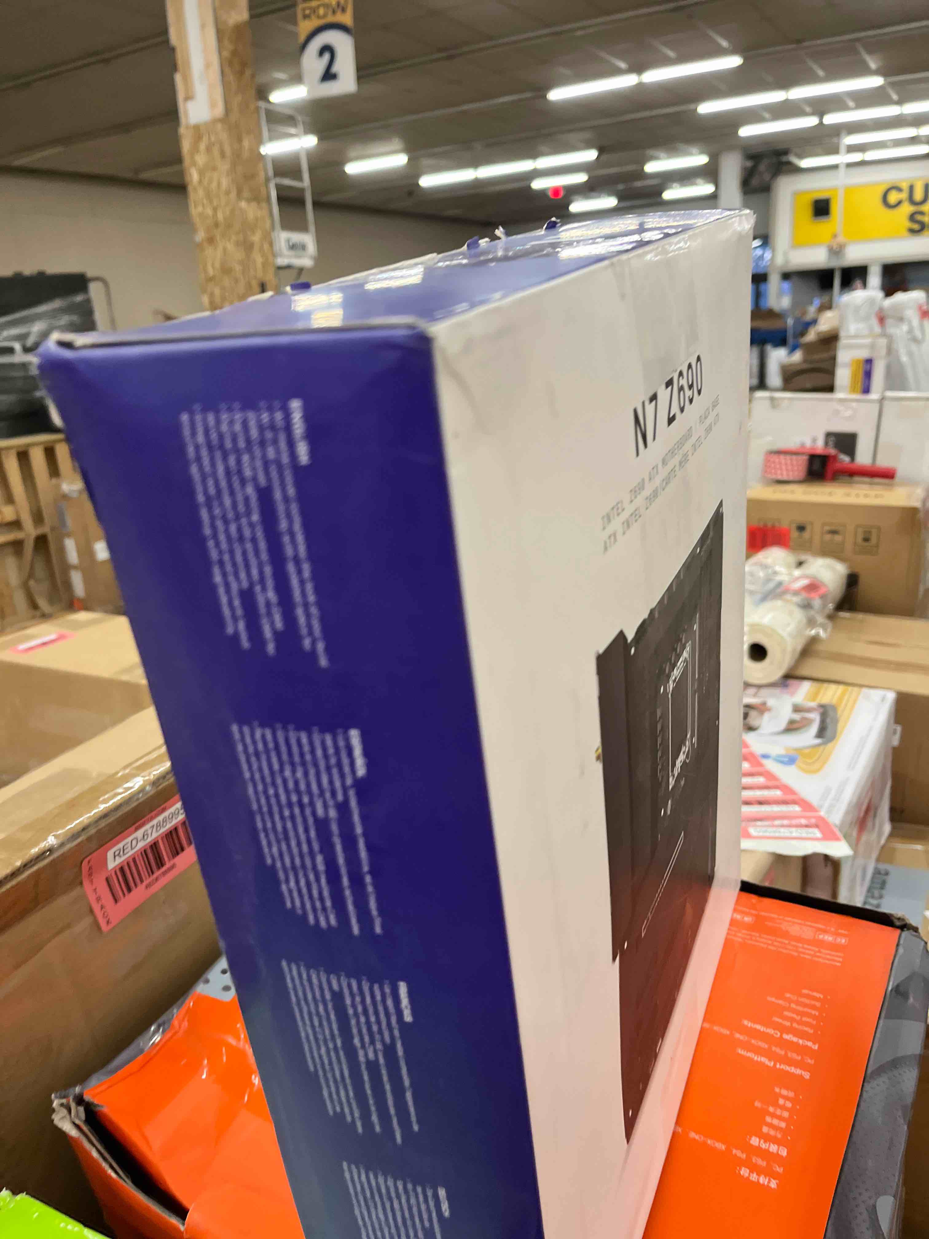 https://s3.amazonaws.com/lotting-images-prod/phillipi/RED6788960_1743074423491.jpeg