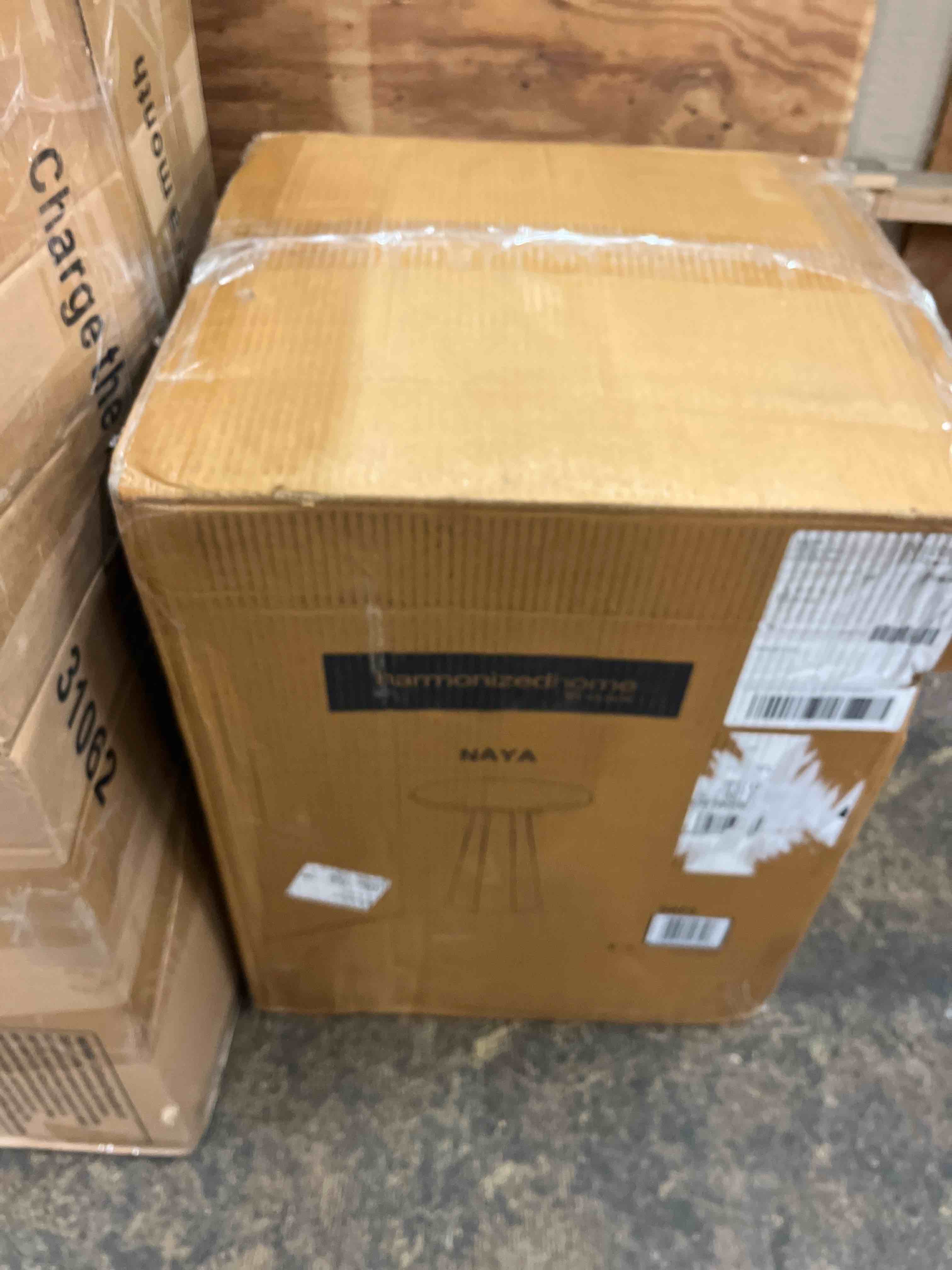 https://s3.amazonaws.com/lotting-images-prod/phillipi/RED6788971_1743070004456.jpeg