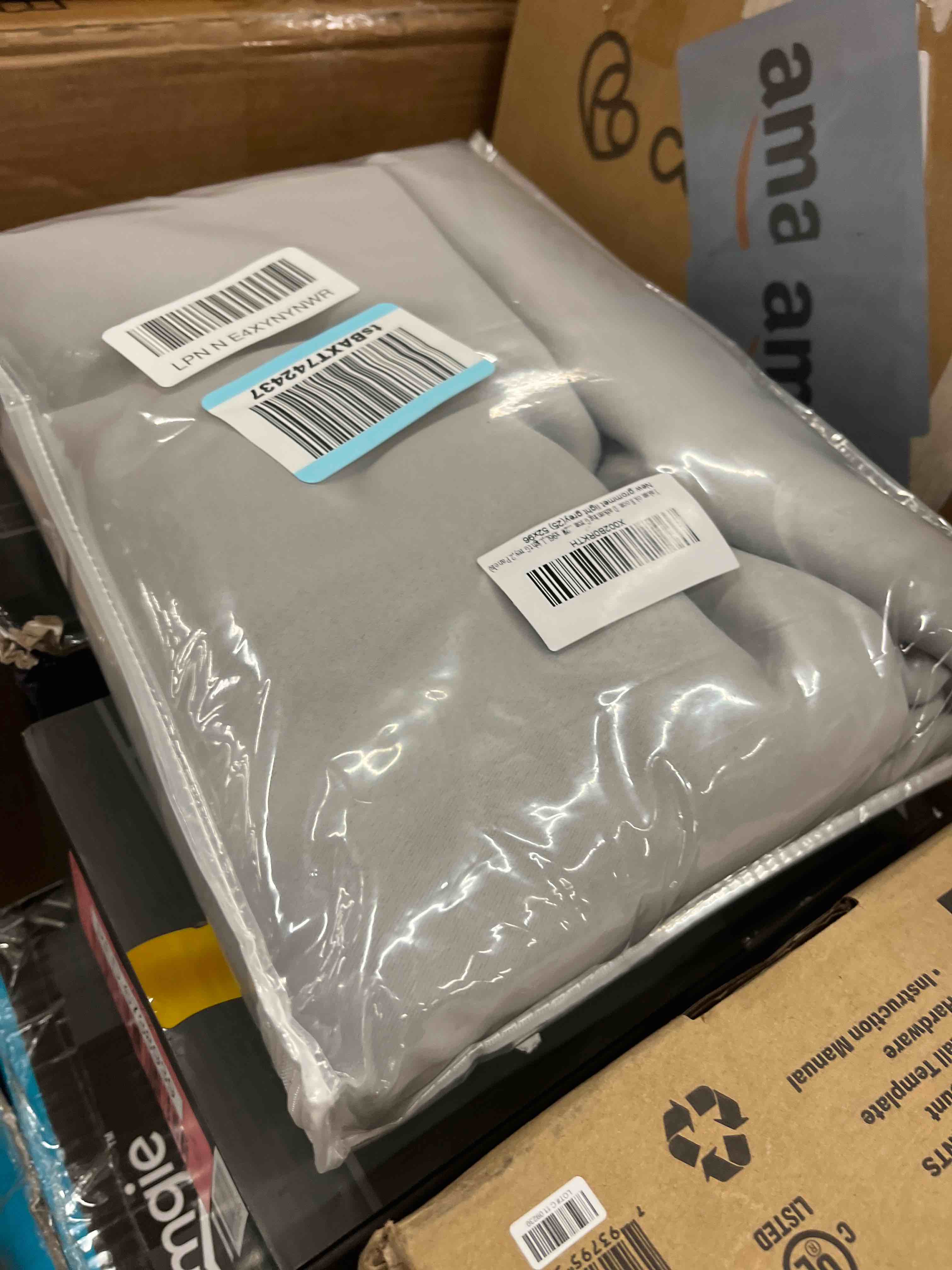 https://s3.amazonaws.com/lotting-images-prod/phillipi/RED6788984_1743068746148.jpeg