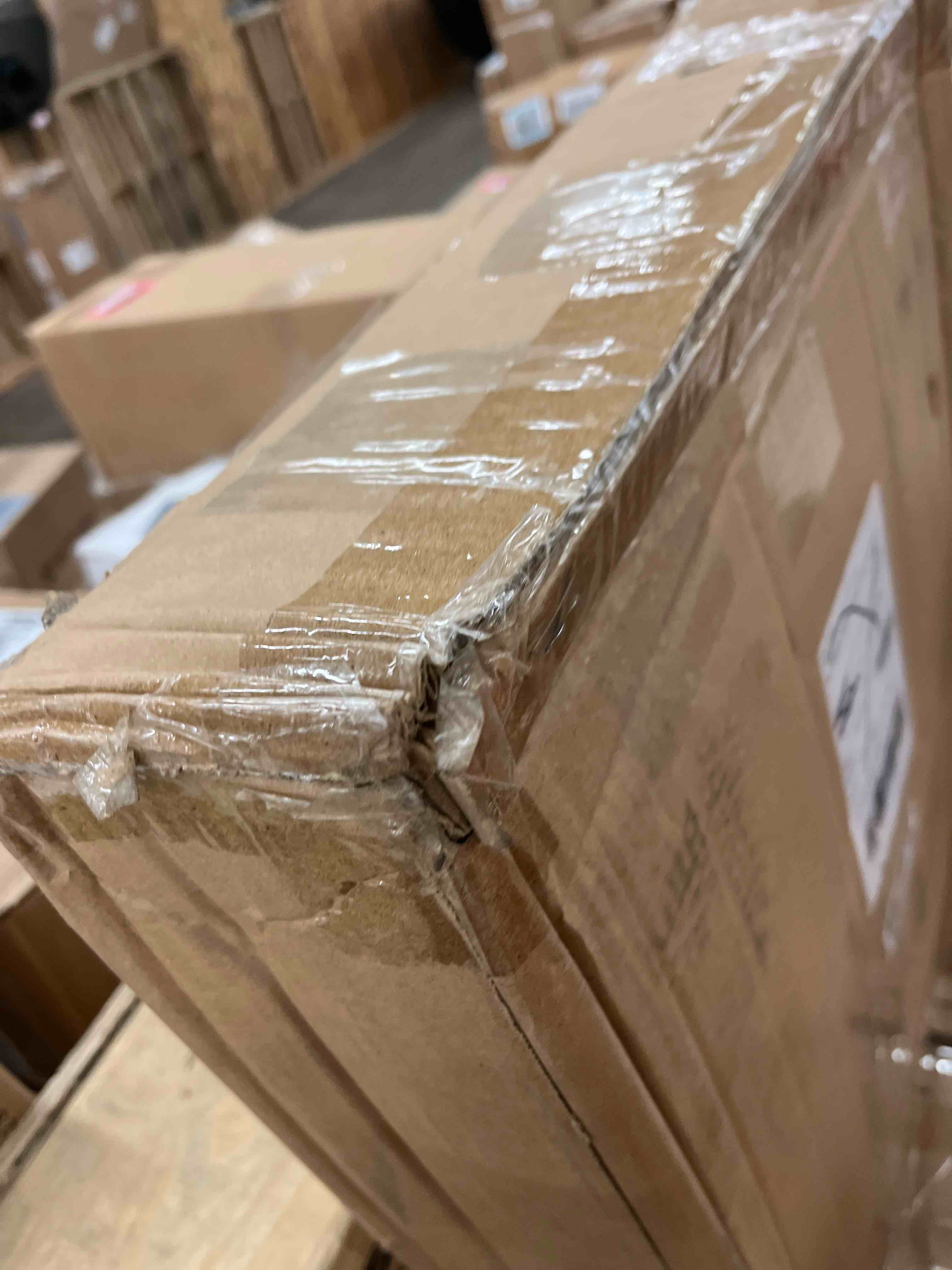 https://s3.amazonaws.com/lotting-images-prod/phillipi/RED6788995_1743070390666.jpeg